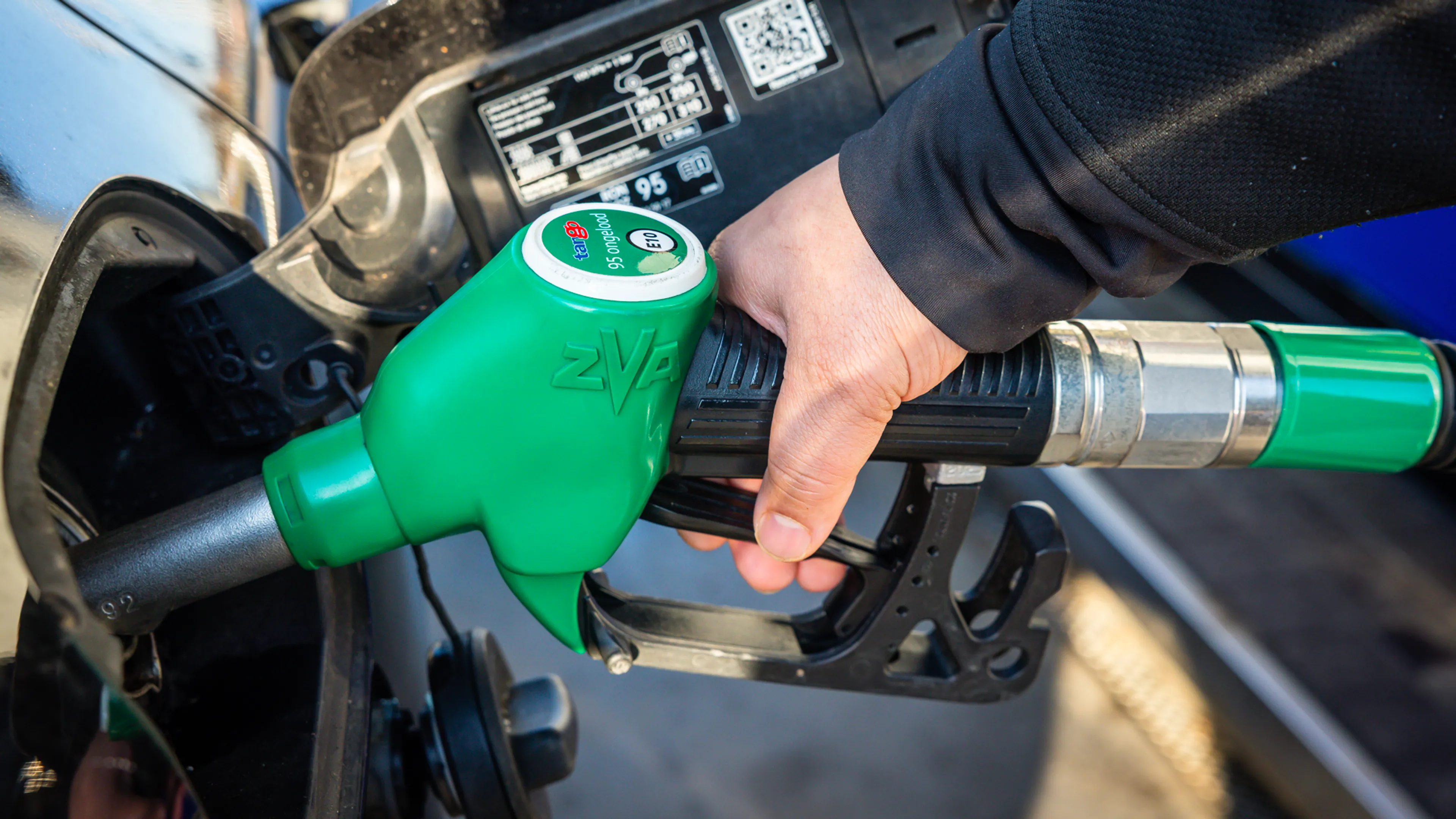 Benzineprijs in Nederland naar hoogste niveau ooit