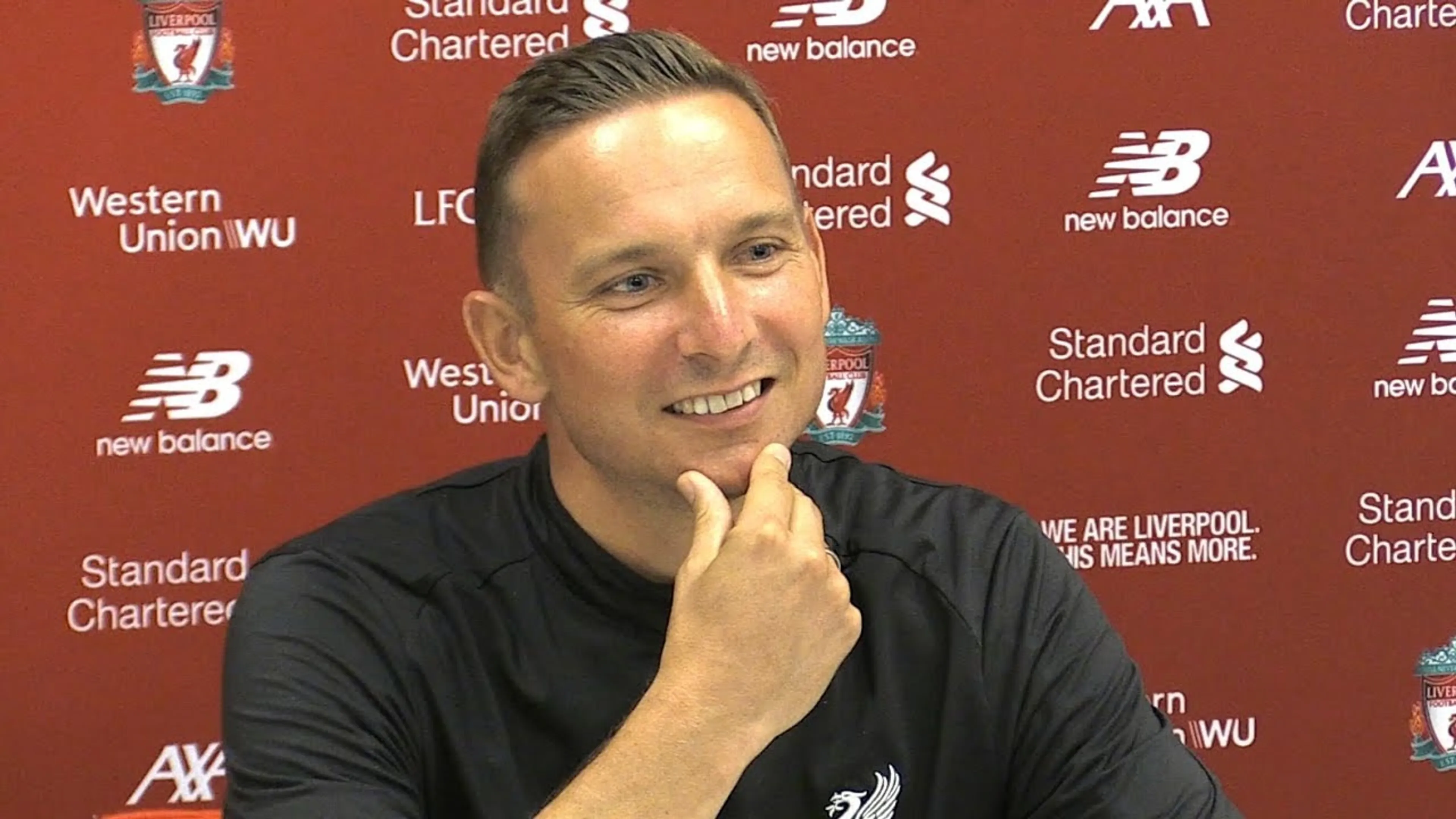 Lijnders imponeert Liverpool-fans: 'Laat hem alsjeblieft Klopp opvolgen'