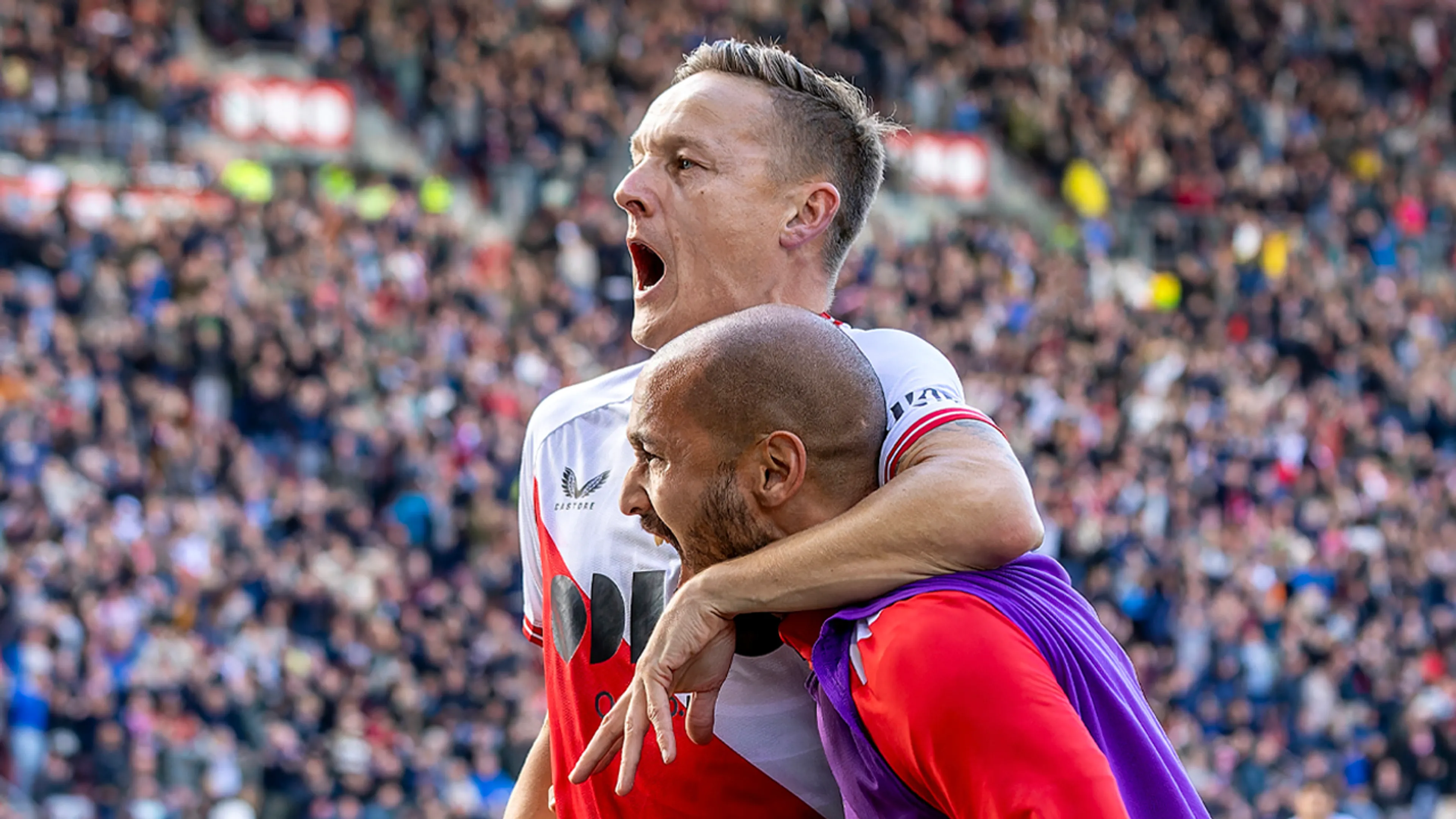 Ajax zakt naar 17e plaats na nederlaag in spectaculair duel met FC Utrecht