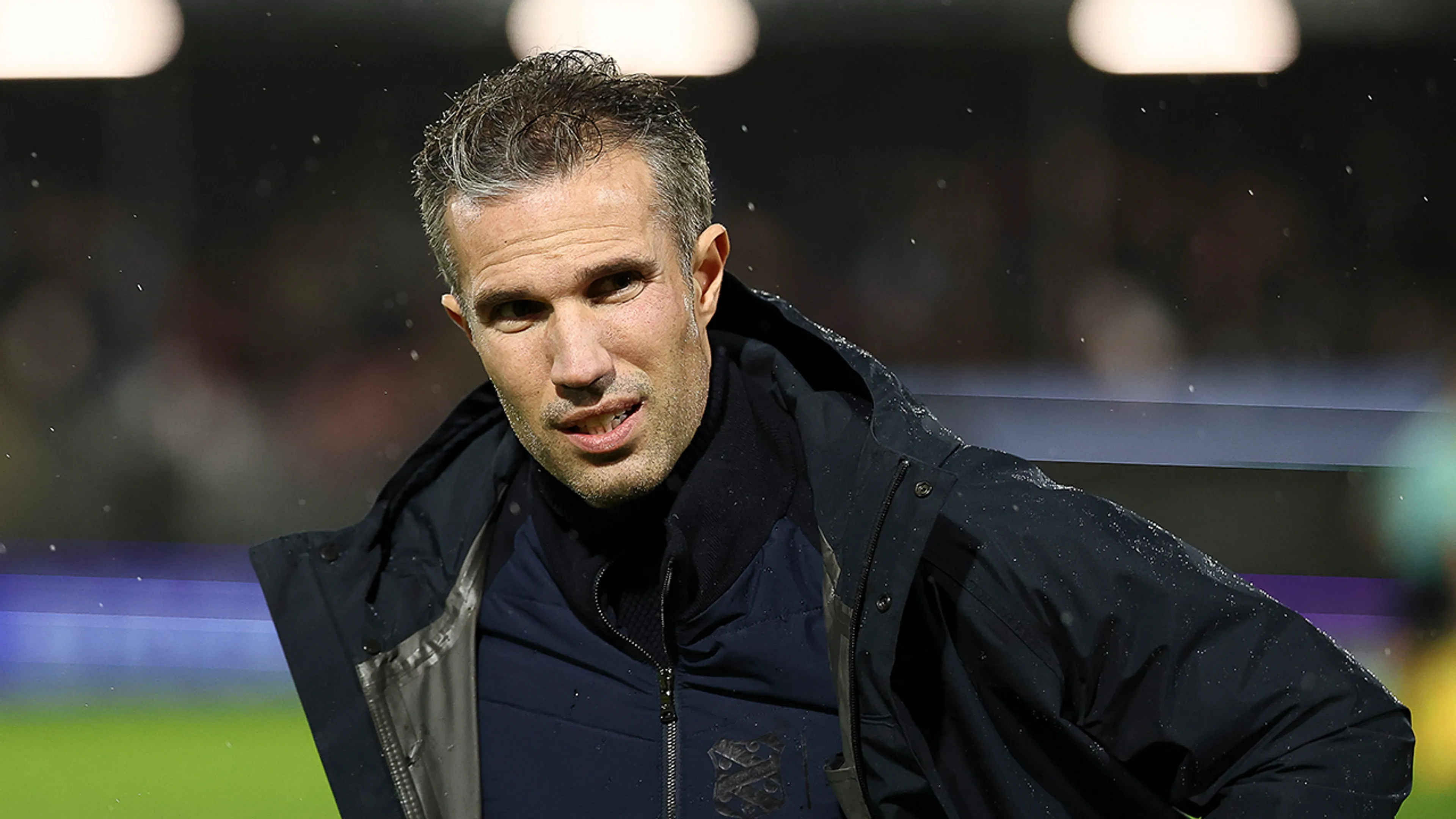 Robin van Persie met sc Heerenveen ruim onderuit op bezoek bij Almere City