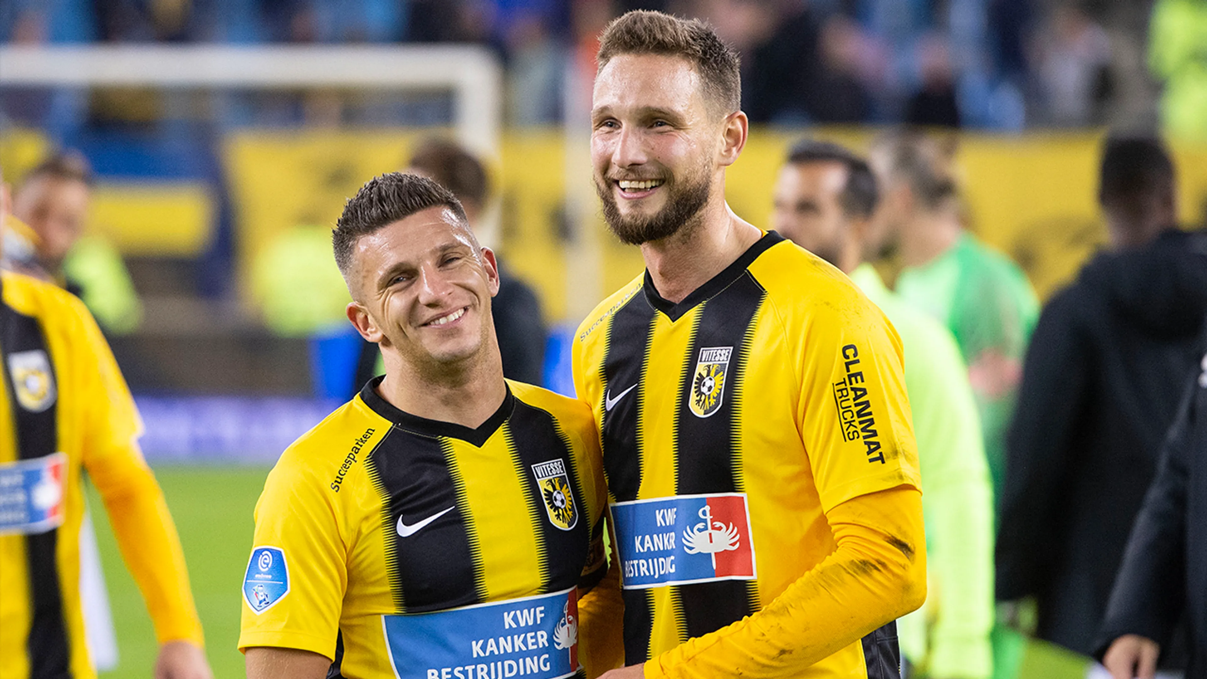 Vitesse klopt Utrecht na blunder doelman Paes