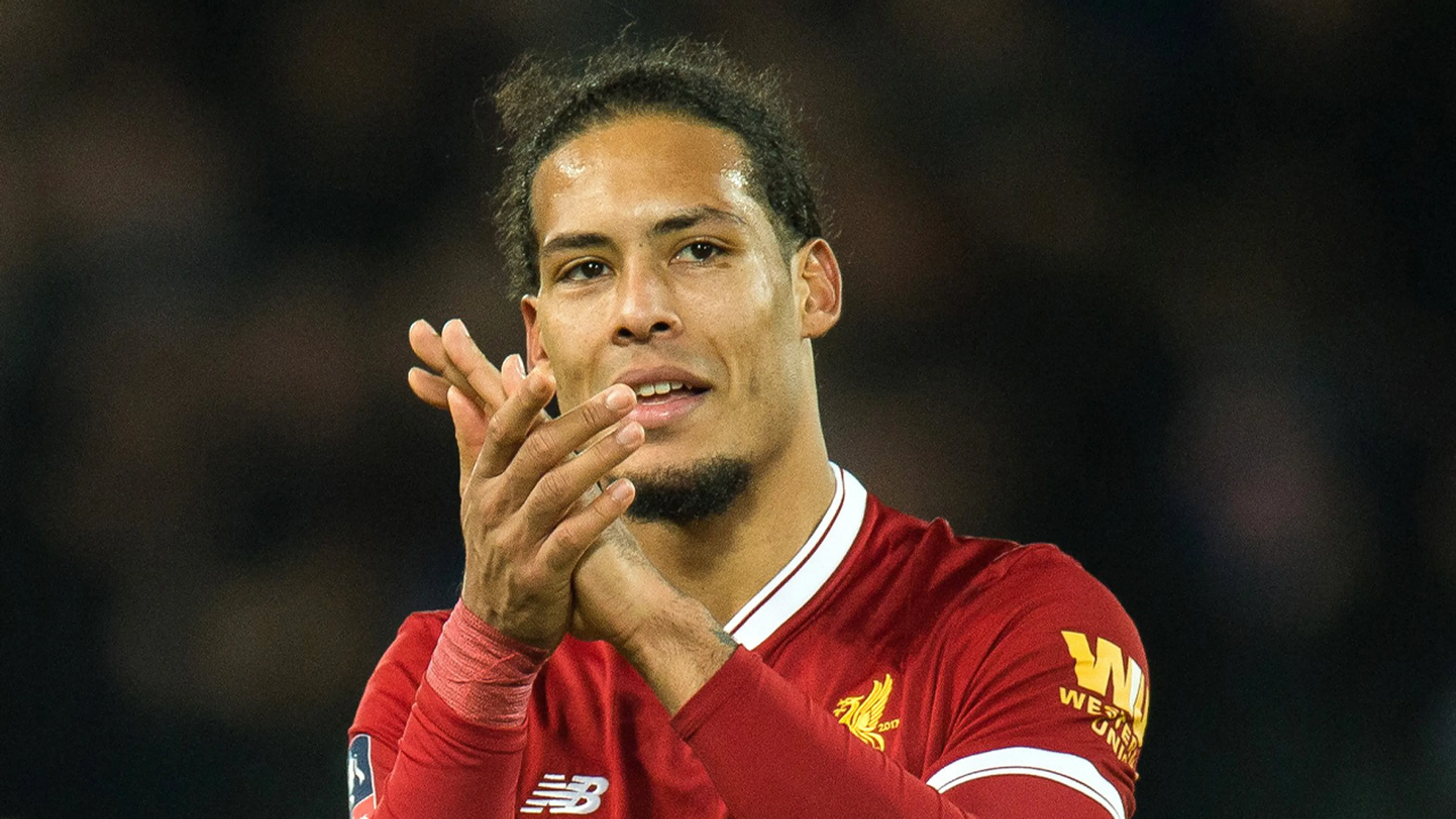 Van Dijk wil na zege op United nog niet spreken over titel