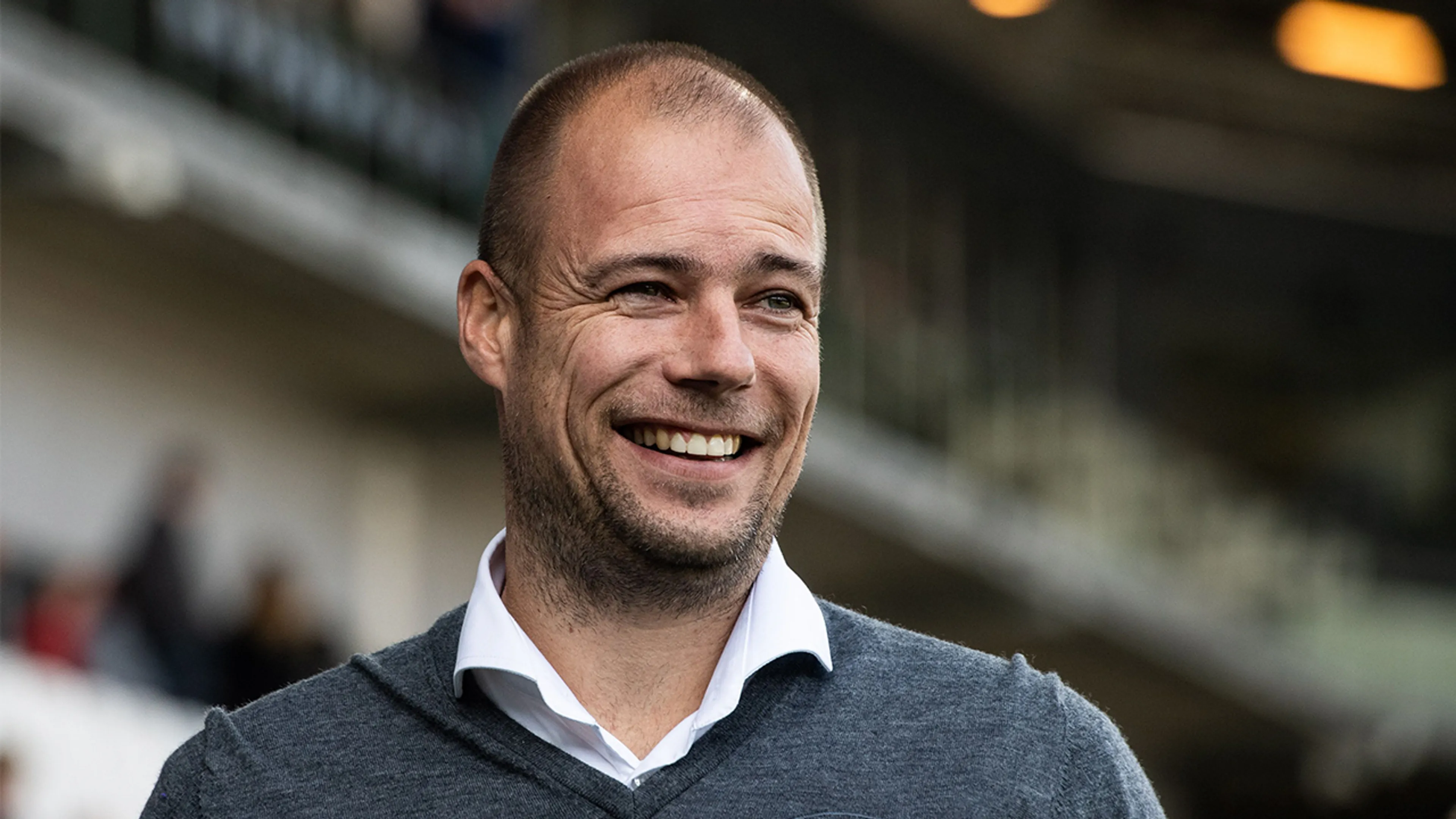 Trainer Buijs ontbreekt op de bank bij Derby van het Noorden