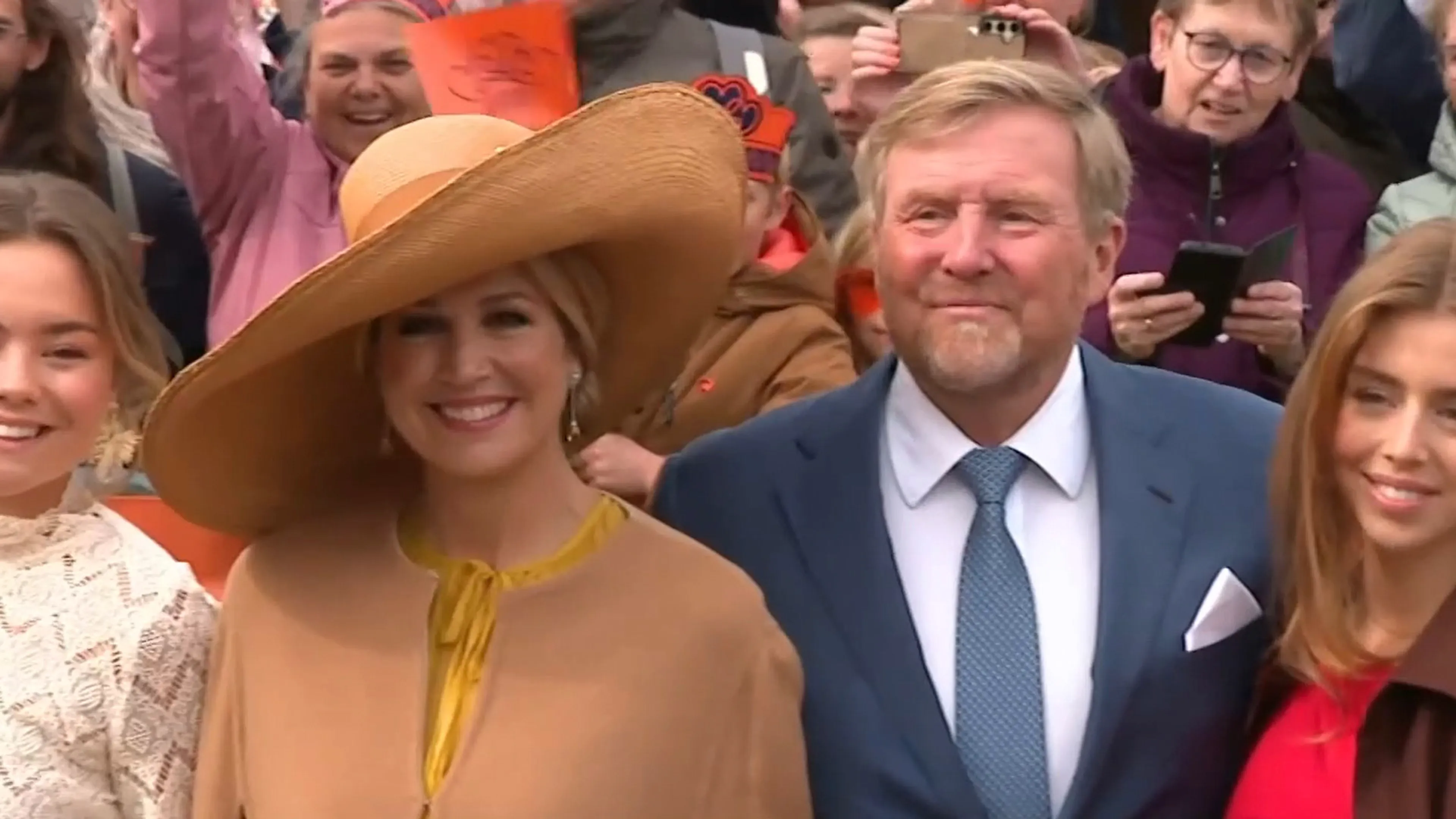 Video: Koninklijke familie aangekomen in Dokkum voor Koningsdag