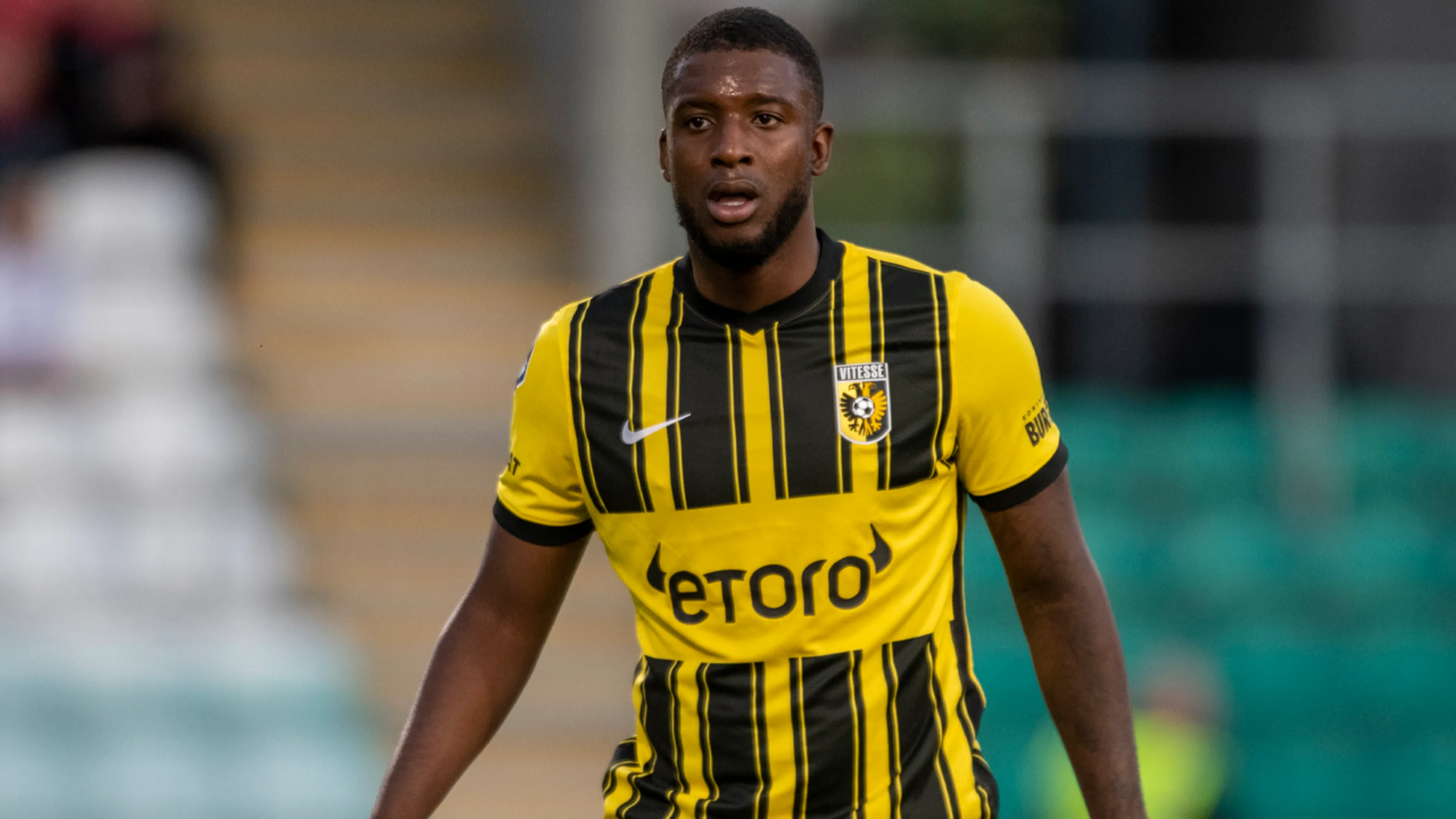 'Feyenoord schakelt door en gaat vol voor Bazoer'