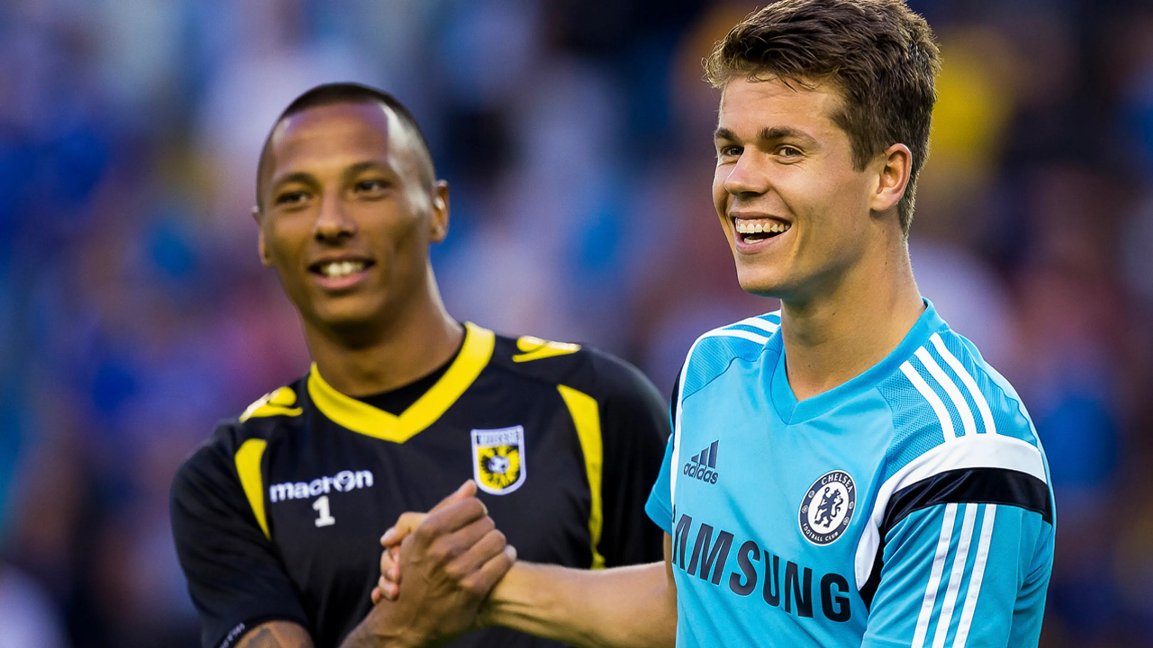 Geblesseerde Van Ginkel verlengt contract bij Chelsea