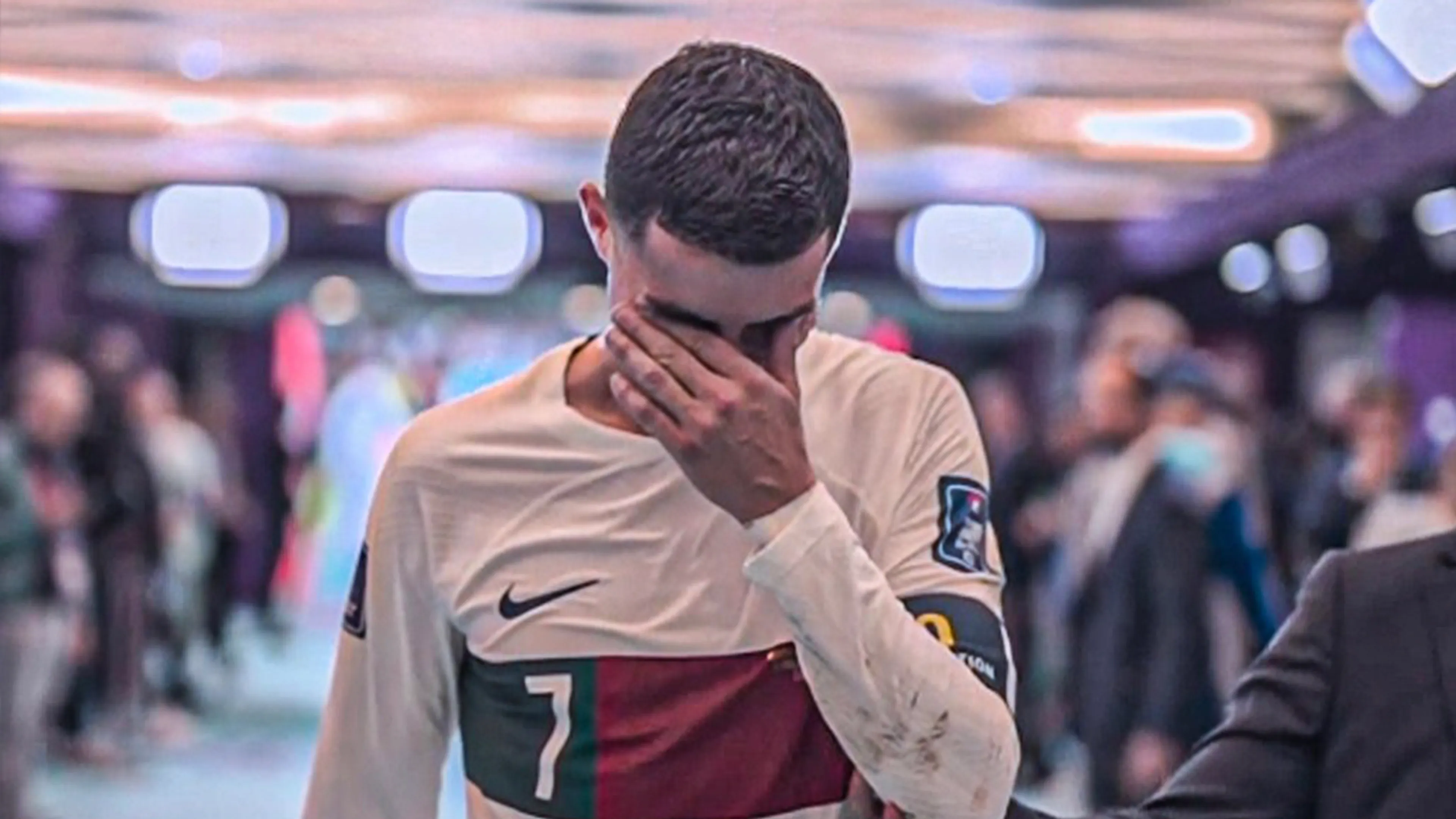 Video: Cristiano Ronaldo in tranen na uitschakeling Portugal op WK 