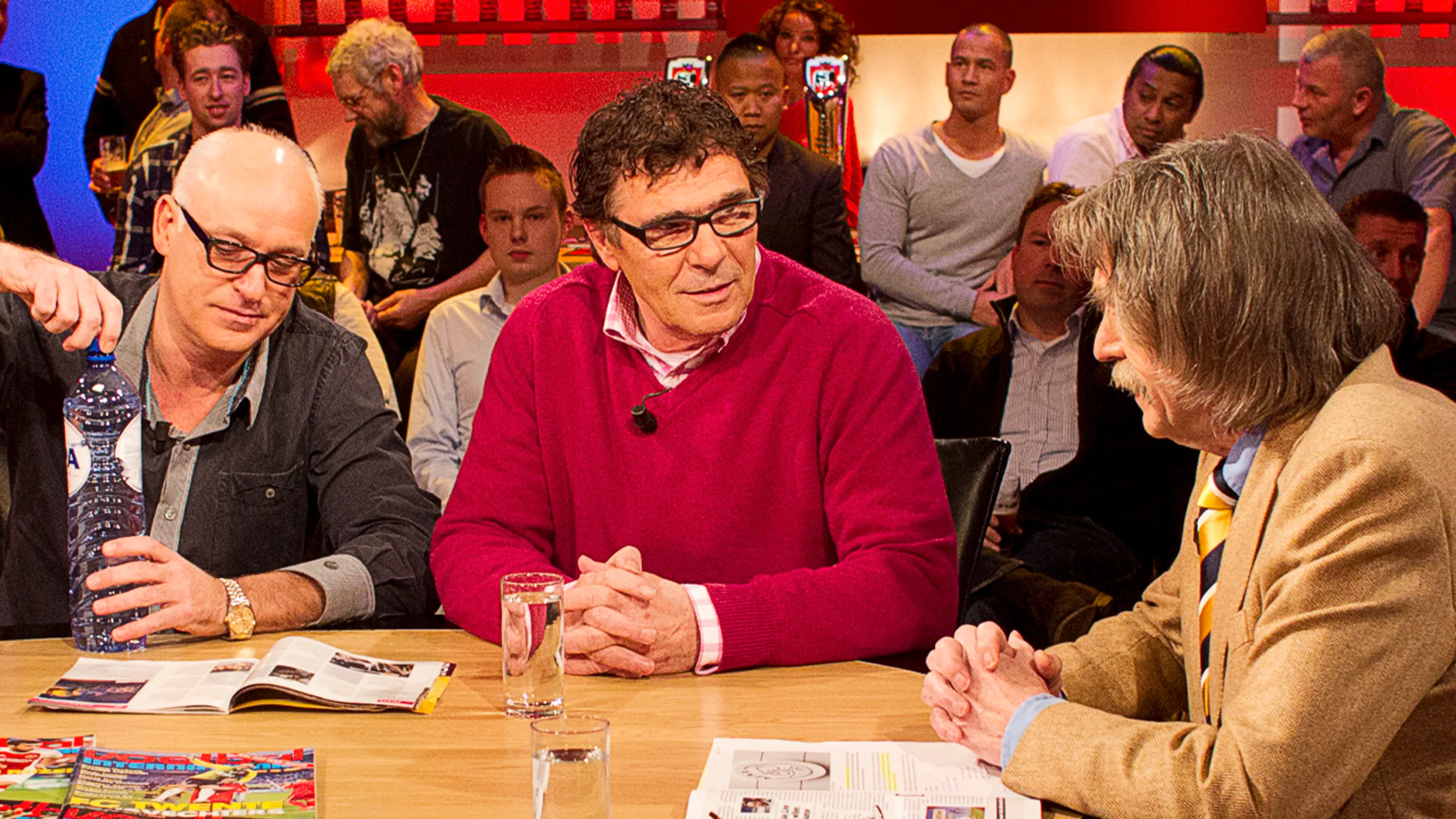 Van Hanegem: 'Als Feyenoord wint van AZ, kom ik langs bij VI'