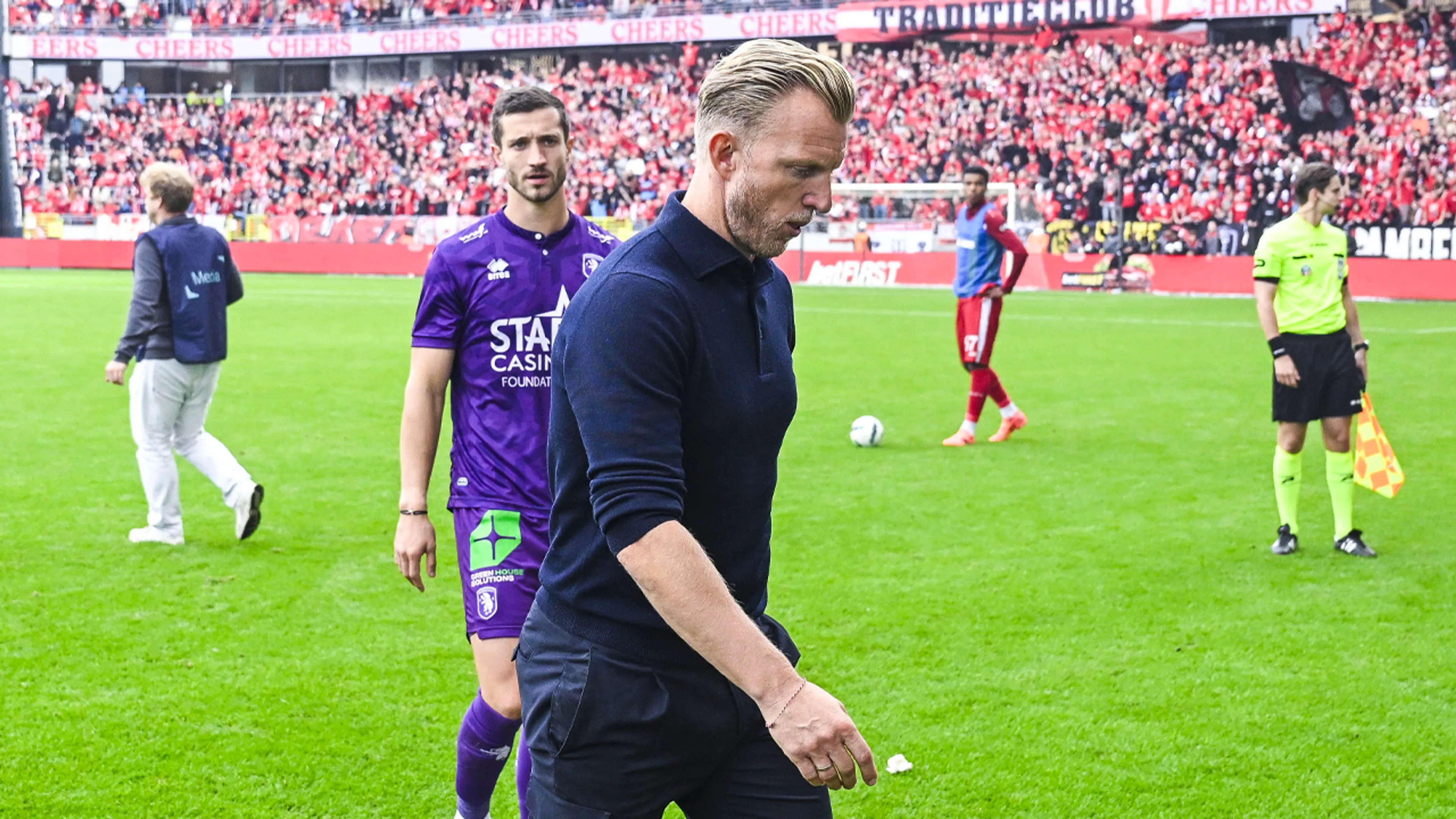 Beerschot speelt gestaakte derby niet uit: Antwerp wint met 5-0