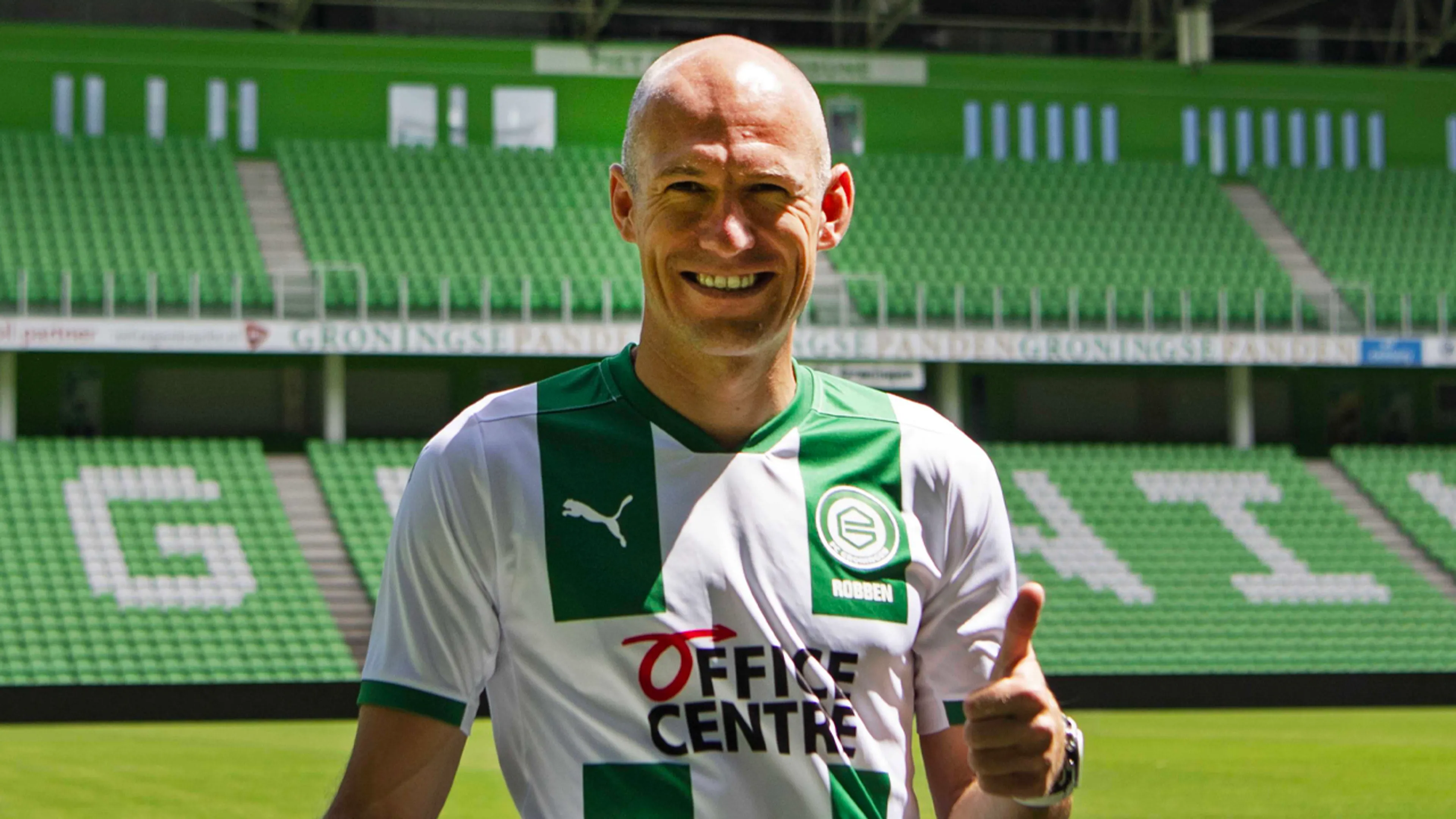 Basisplaats voor Arjen Robben bij Groningen tegen Emmen