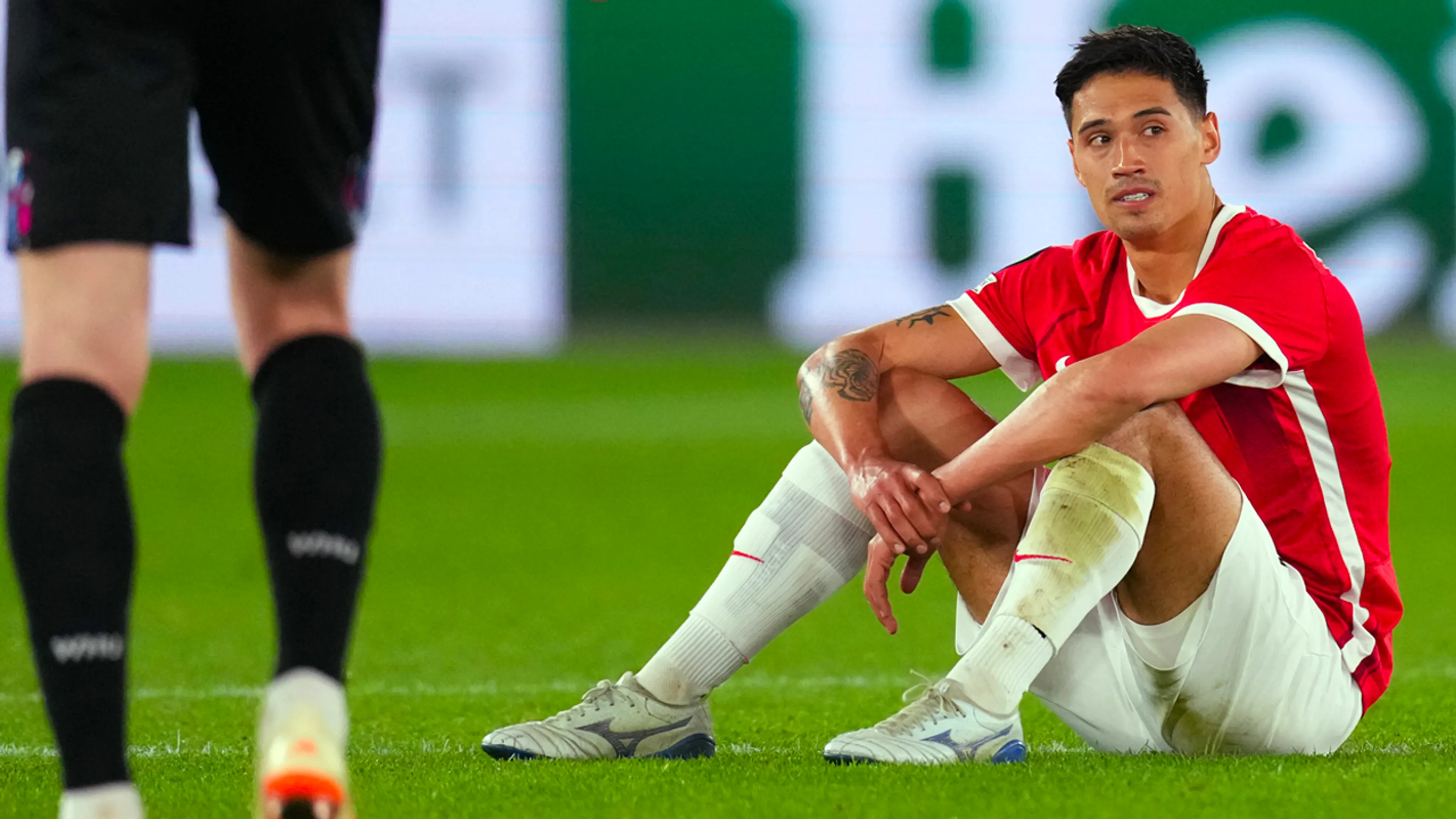 AZ-spelers veroordelen eigen supporters na bestorming: 'Dwazen zijn het!'