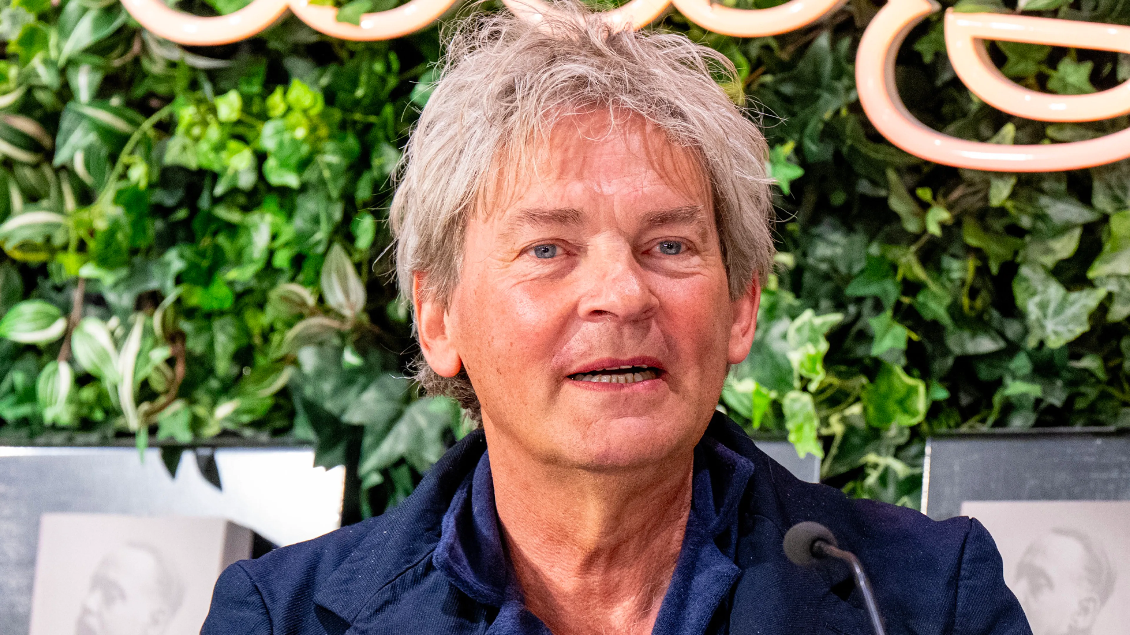 Matthijs van Nieuwkerk reageert op aanstaande tv-comeback bij SBS6
