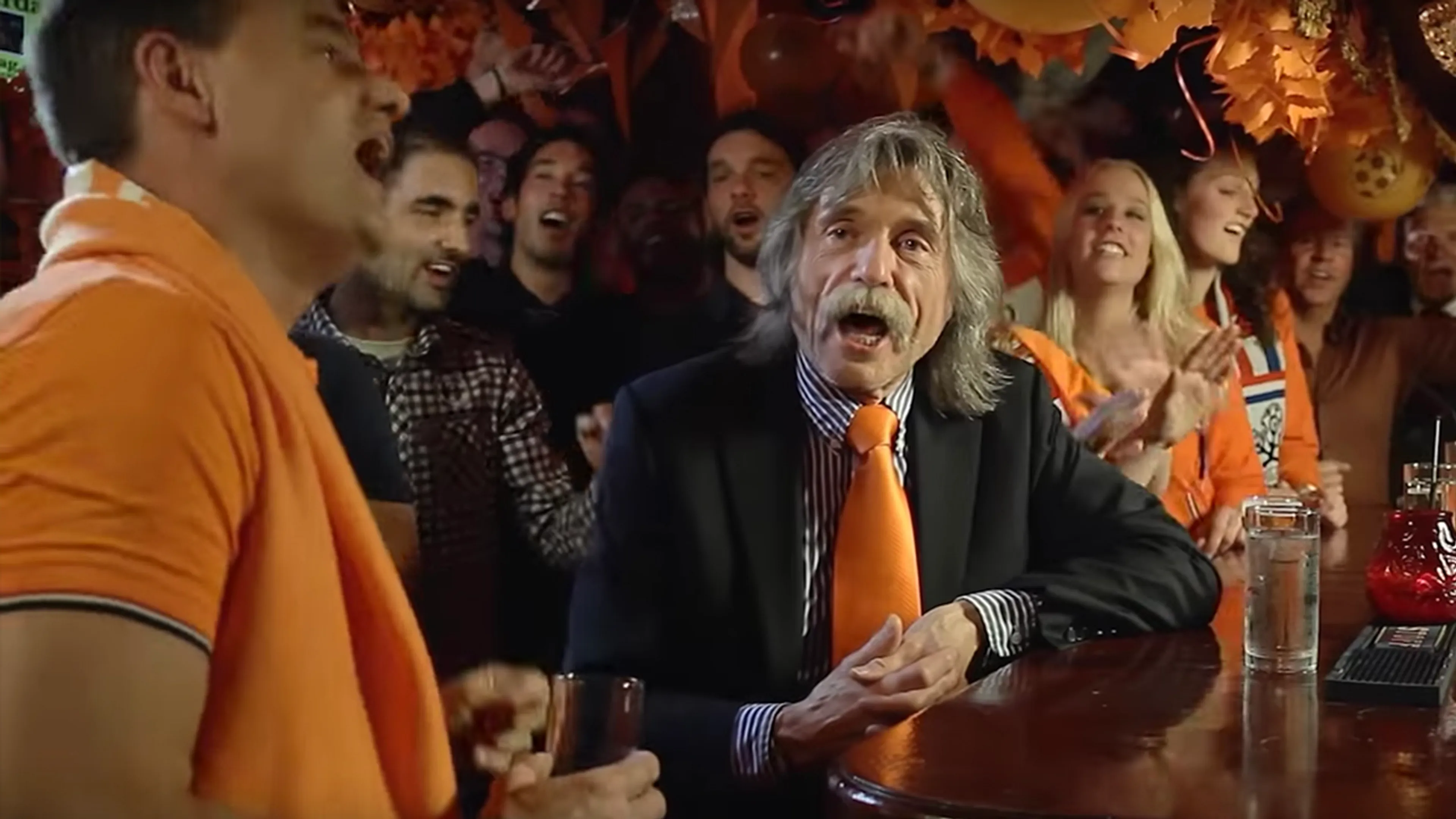 NEDERLAND IS HELEMAAL ORANJE: We gaan naar het EK 2020