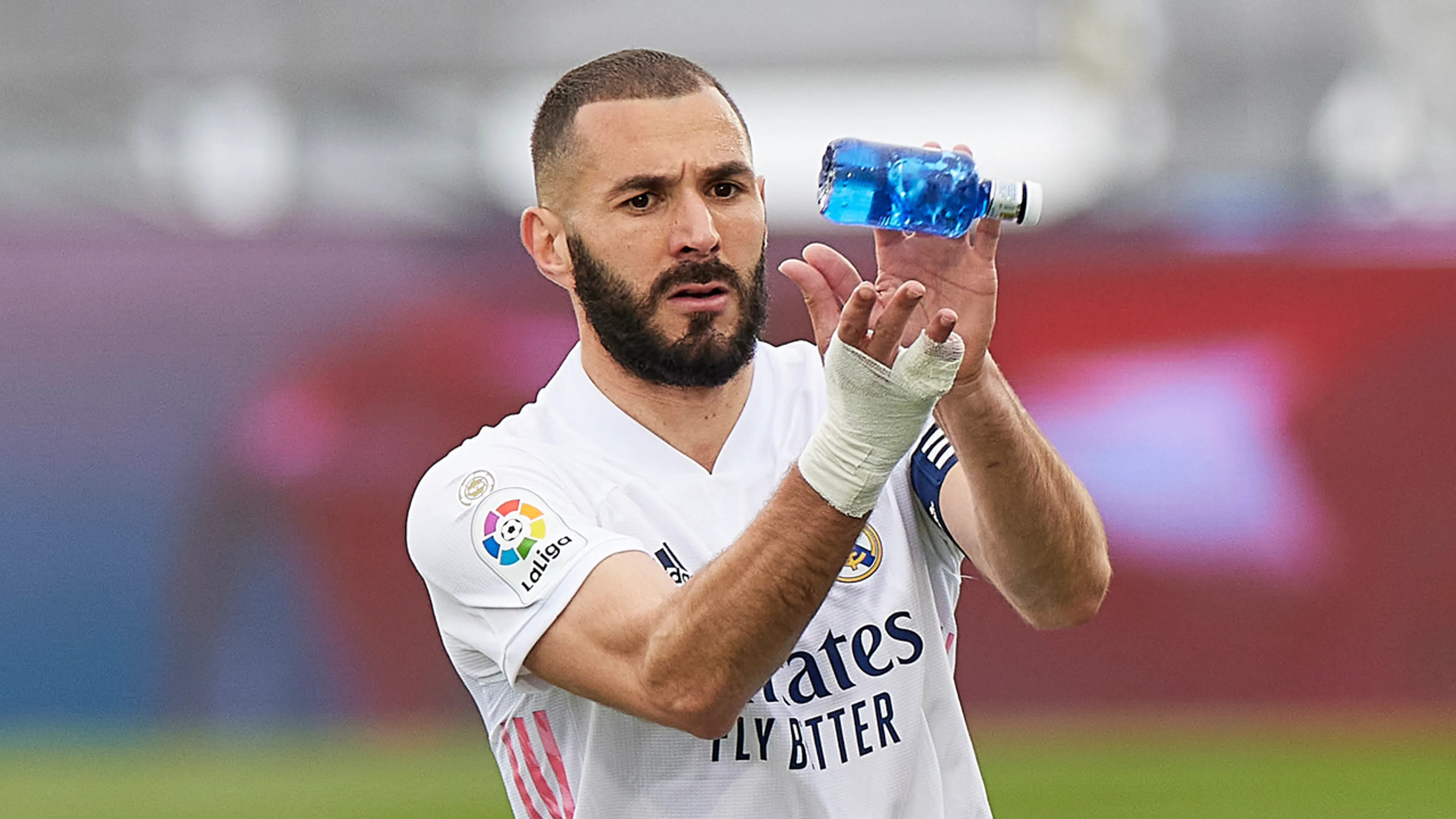 Benzema verbindt toekomst aan Real Madrid