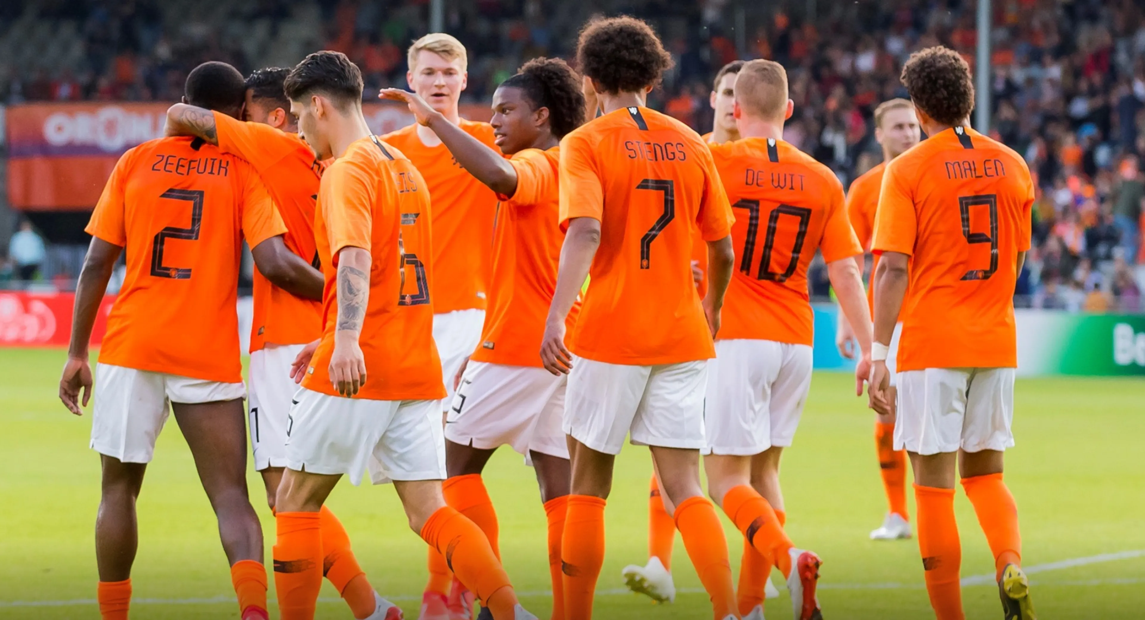 Malen en Stengs leiden ontketend Jong Oranje langs Mexicanen