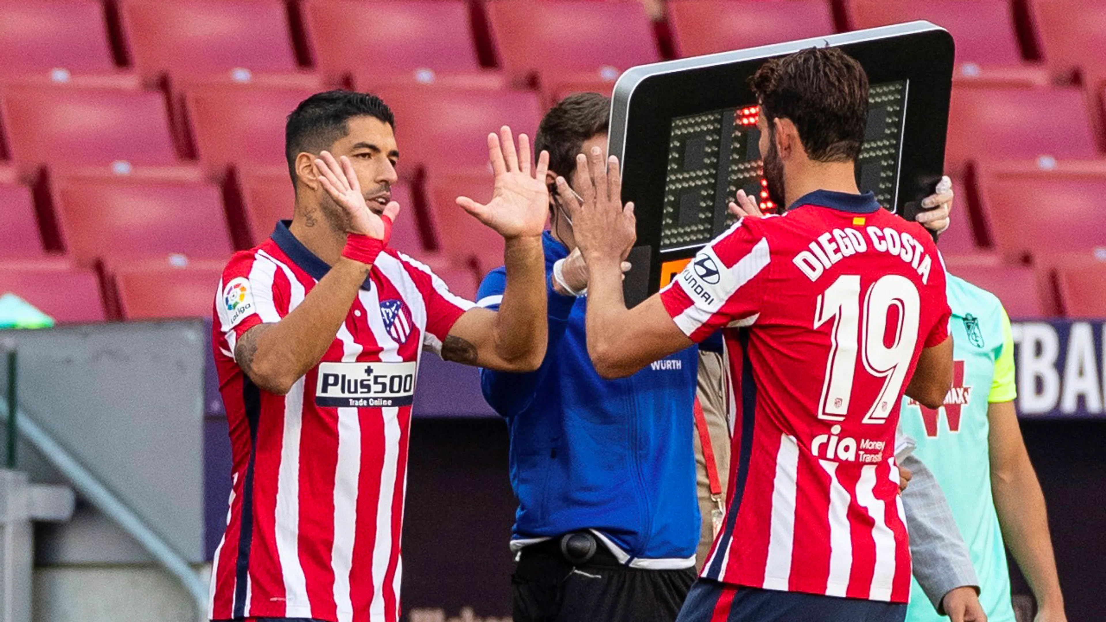 Costa: 'Samenwerking met Suarez is erg goed, de één bijt en de ander trapt'