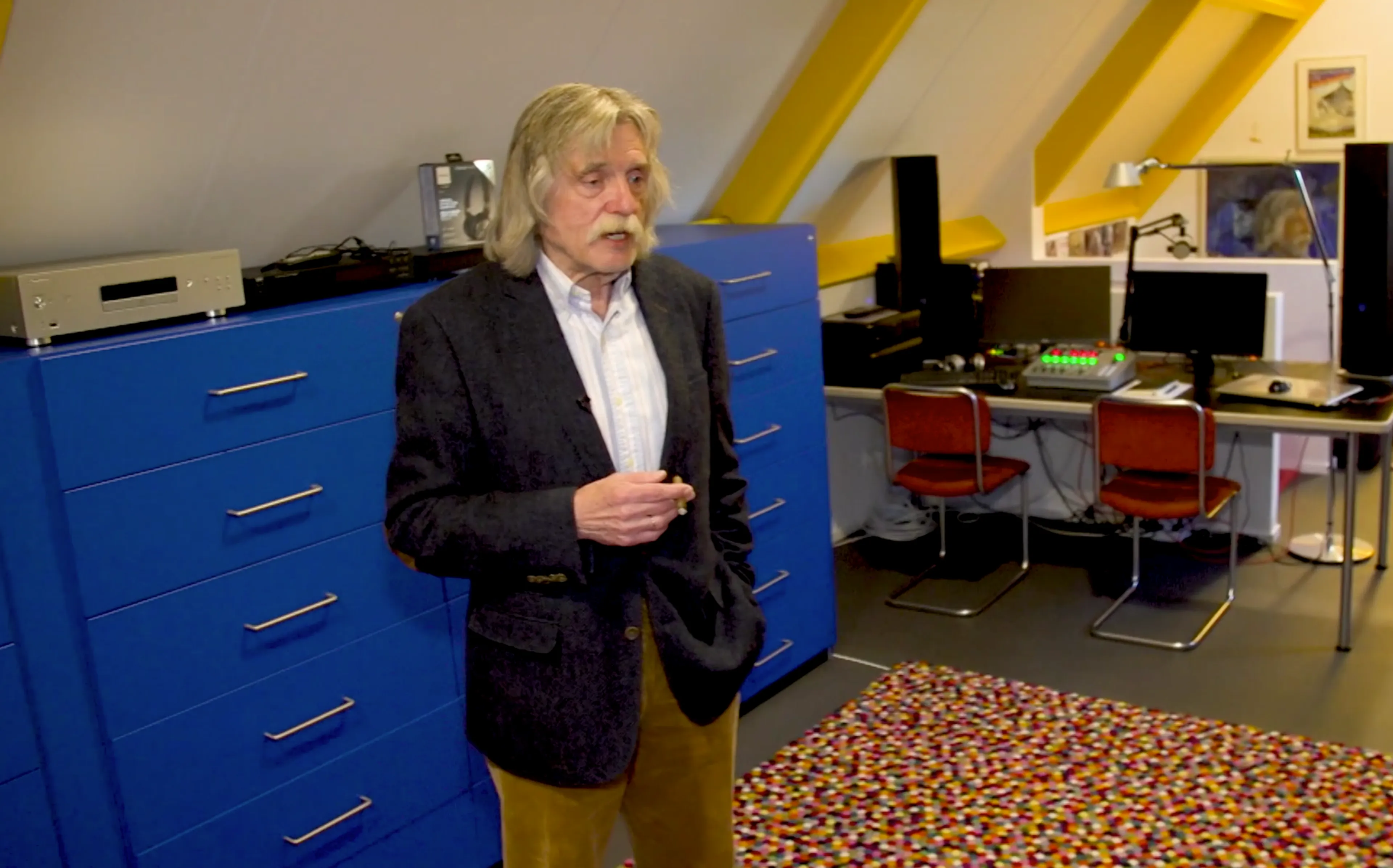 Johan geeft rondleiding: 'Hier kijk ik al m'n potjes'