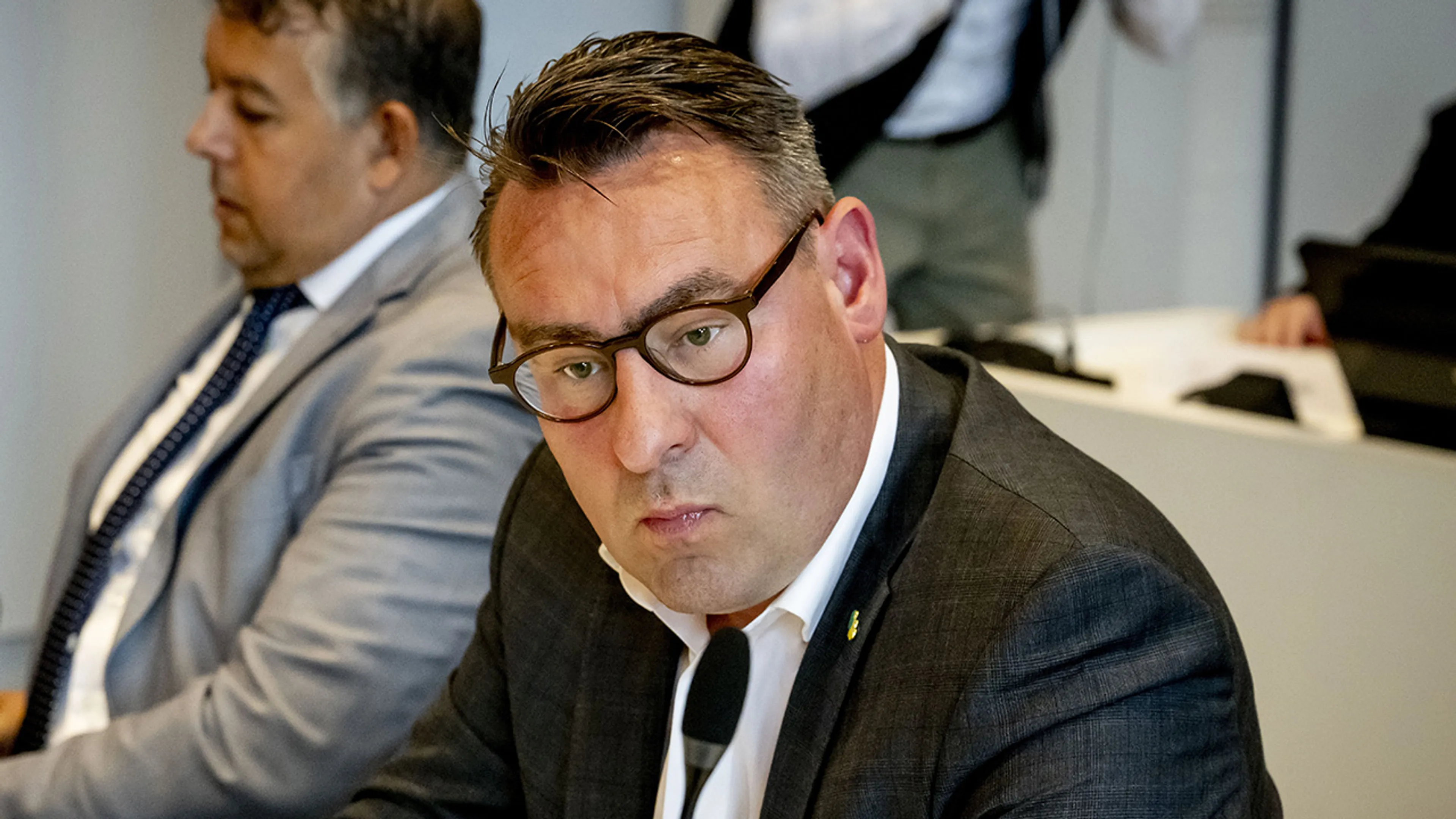 Richard de Mos stelt Staat en gemeente aansprakelijk voor geleden schade