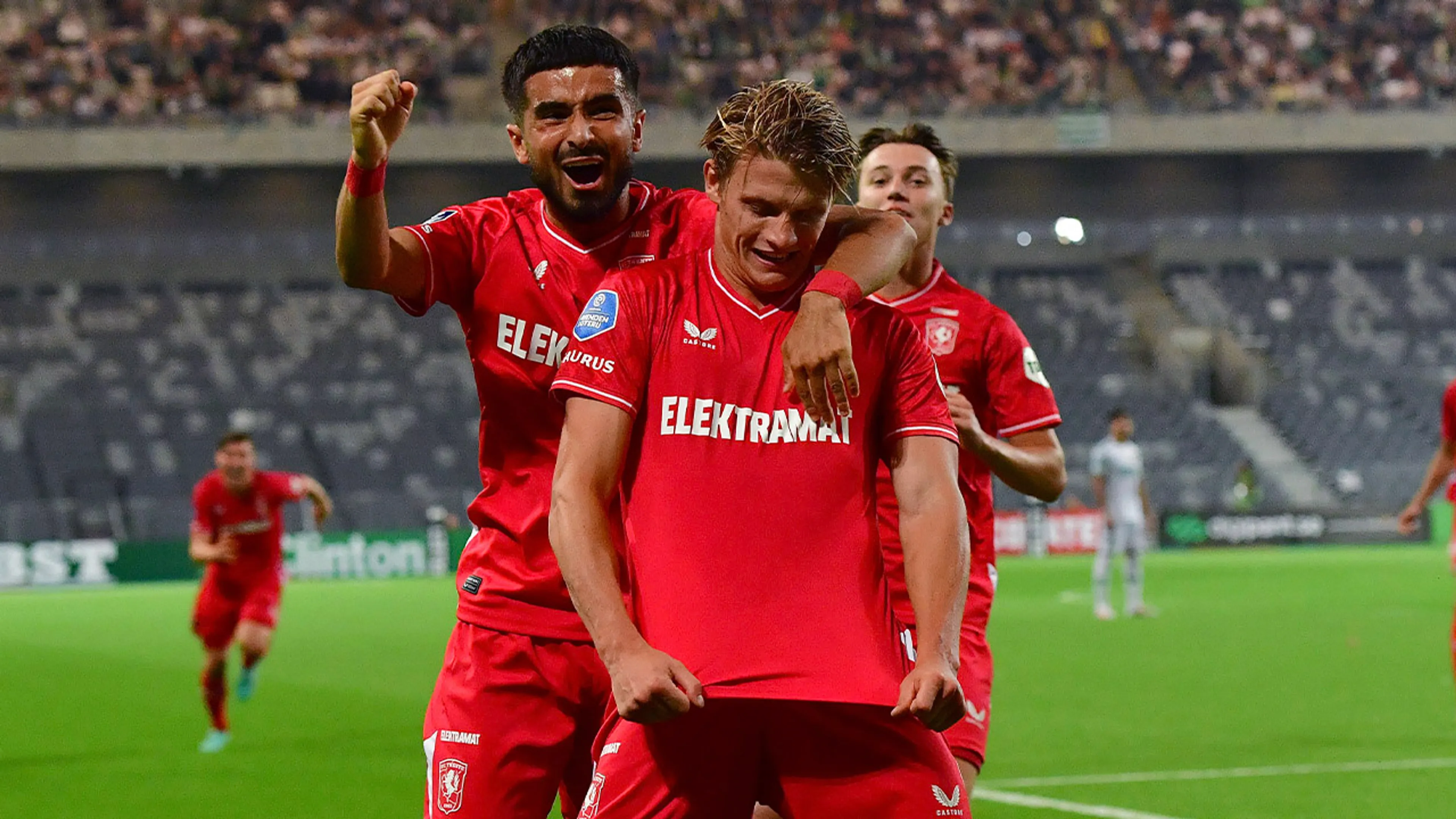 Slecht nieuws voor FC Twente: mogelijk zonder Steijn tegen Riga