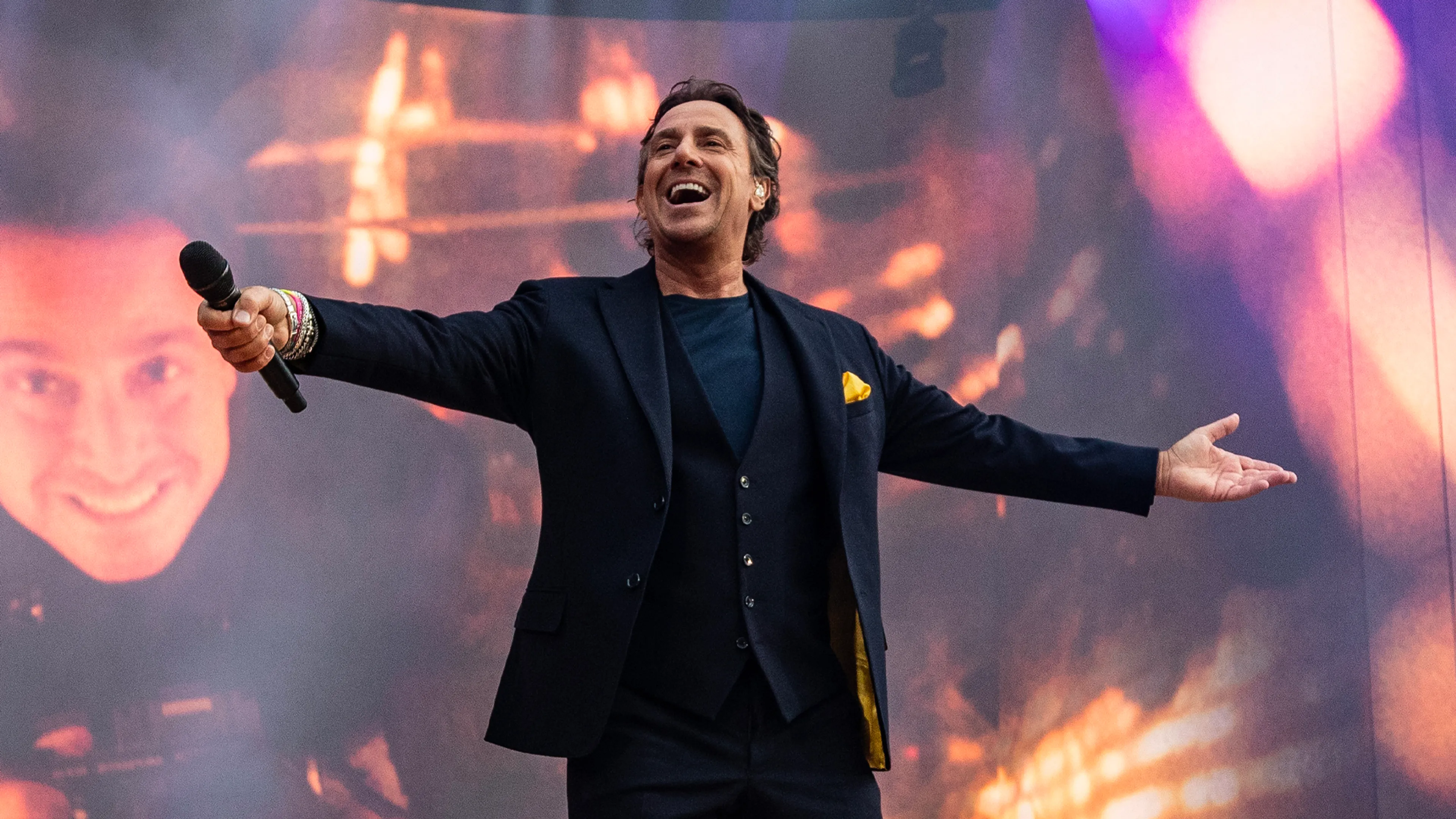 Marco Borsato keert terug op het podium: zo gaat zijn muzikale comeback eruit zien