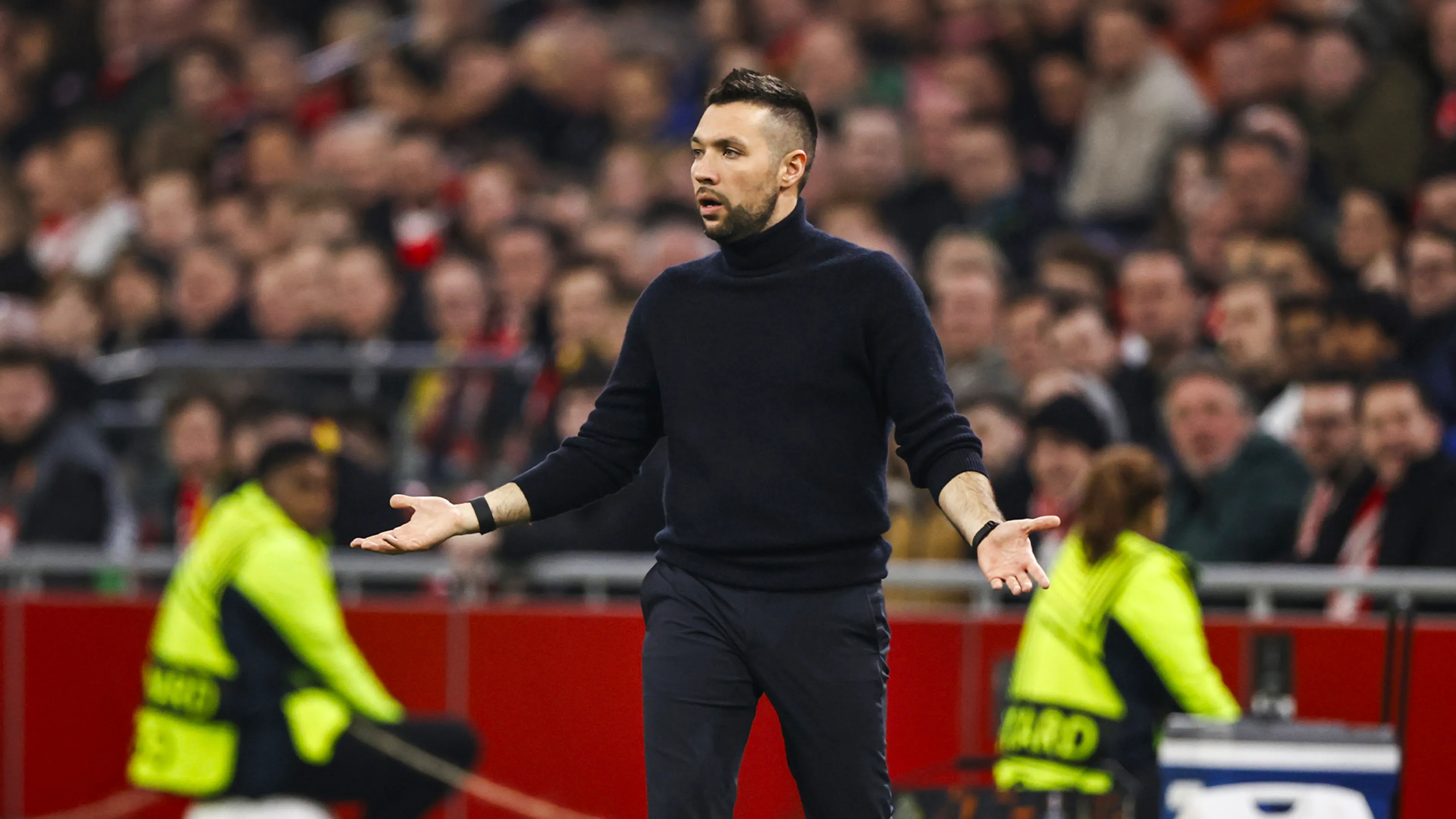 KNVB geeft Ajax geen vrij tussen duels in Europa; verzoeken Feyenoord en AZ wél ingewilligd