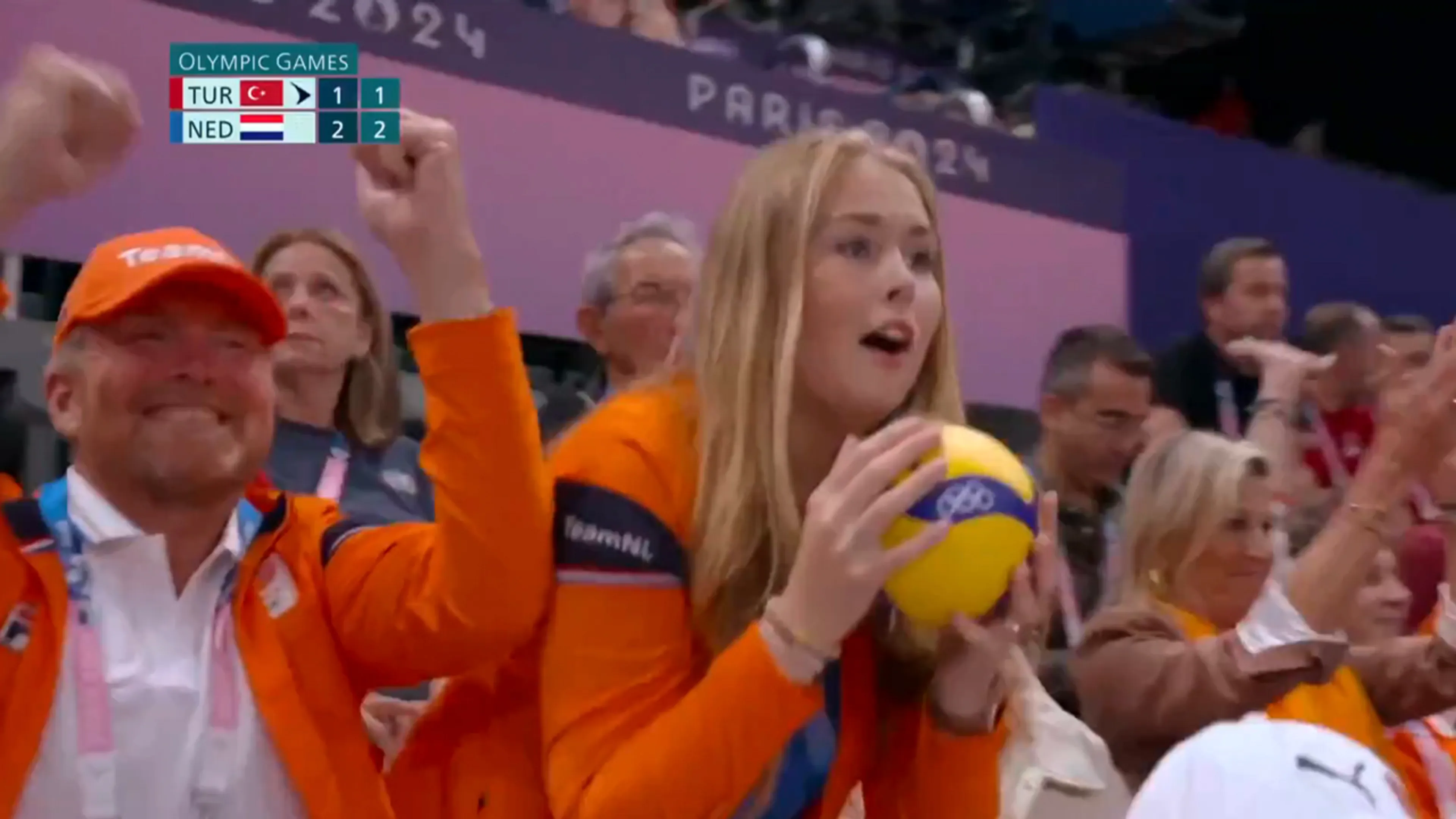 Koninklijke familie opnieuw bloedfanatiek op tribune tijdens Olympische Spelen