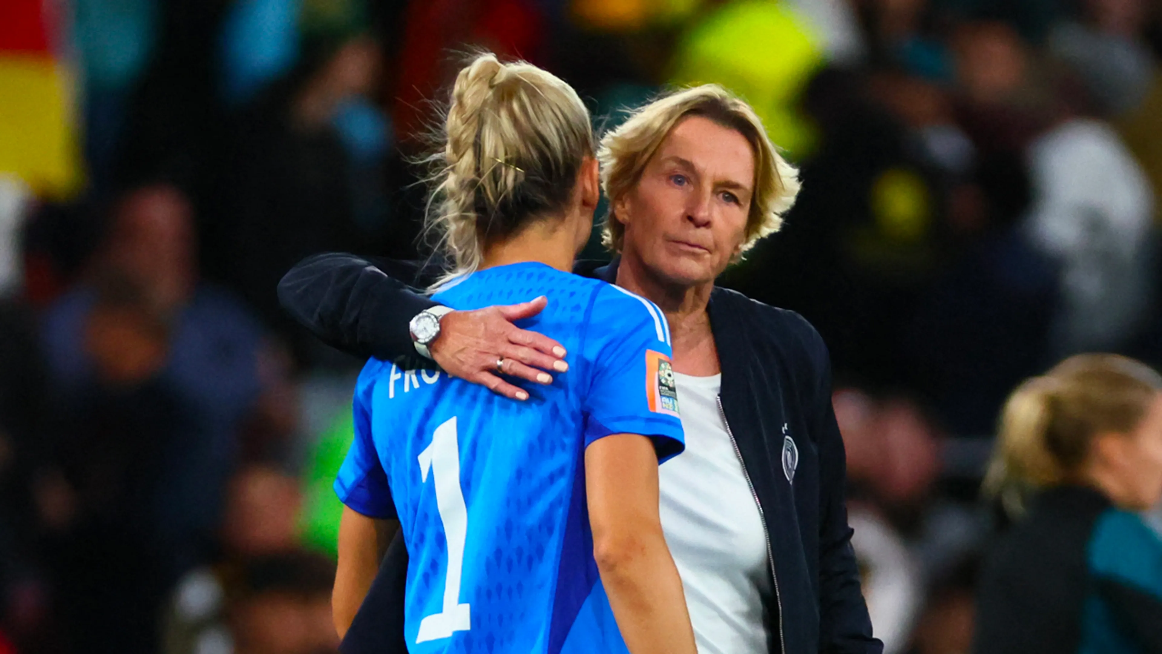 Hansie Hansie met het Duitse vrouwenelftal uitgeschakeld op WK