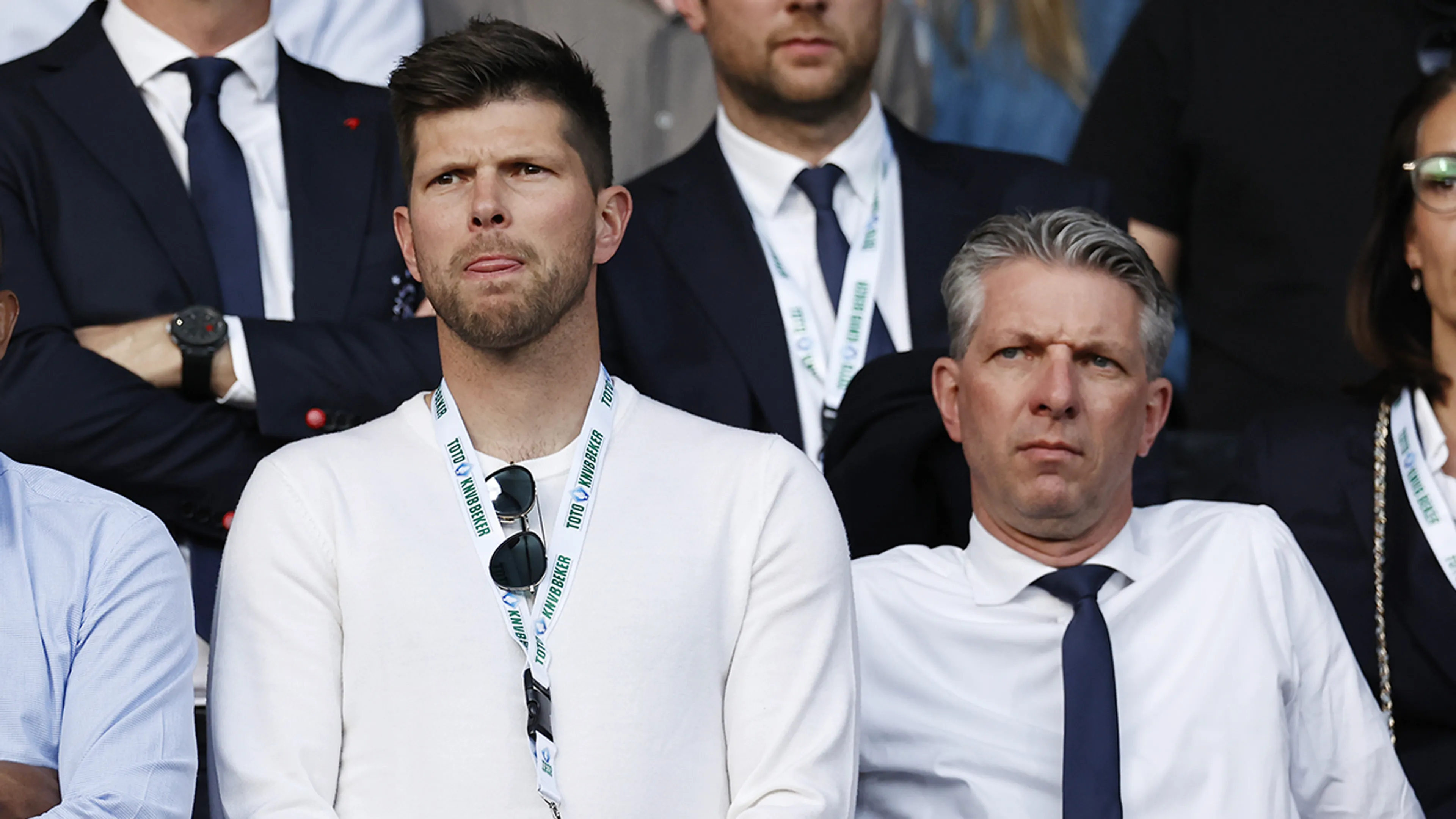 Ajacieden lovend over 'H2' na hectische dag: 'Wie heeft het nog over Overmars?'