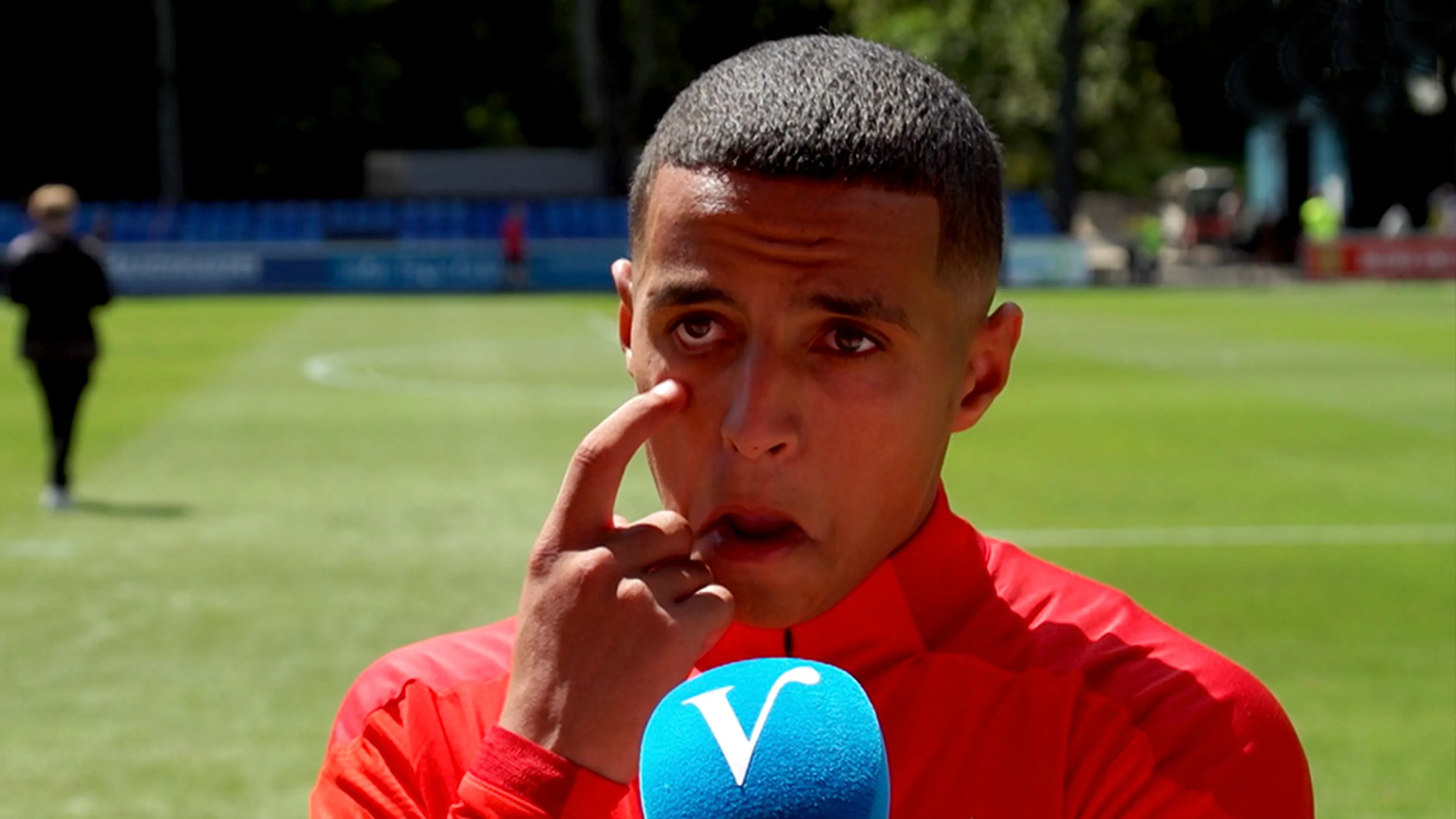 Ihattaren probeert verslaggever in de maling te nemen