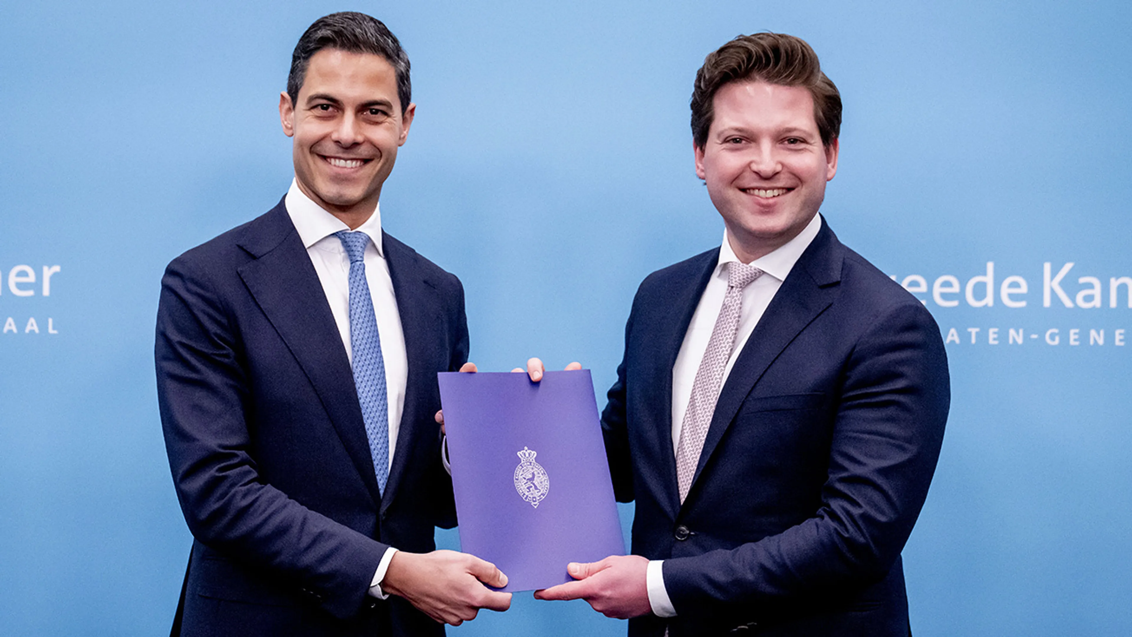 Kamervoorzitter Van Campen ontvangt eindverslag van Jetten