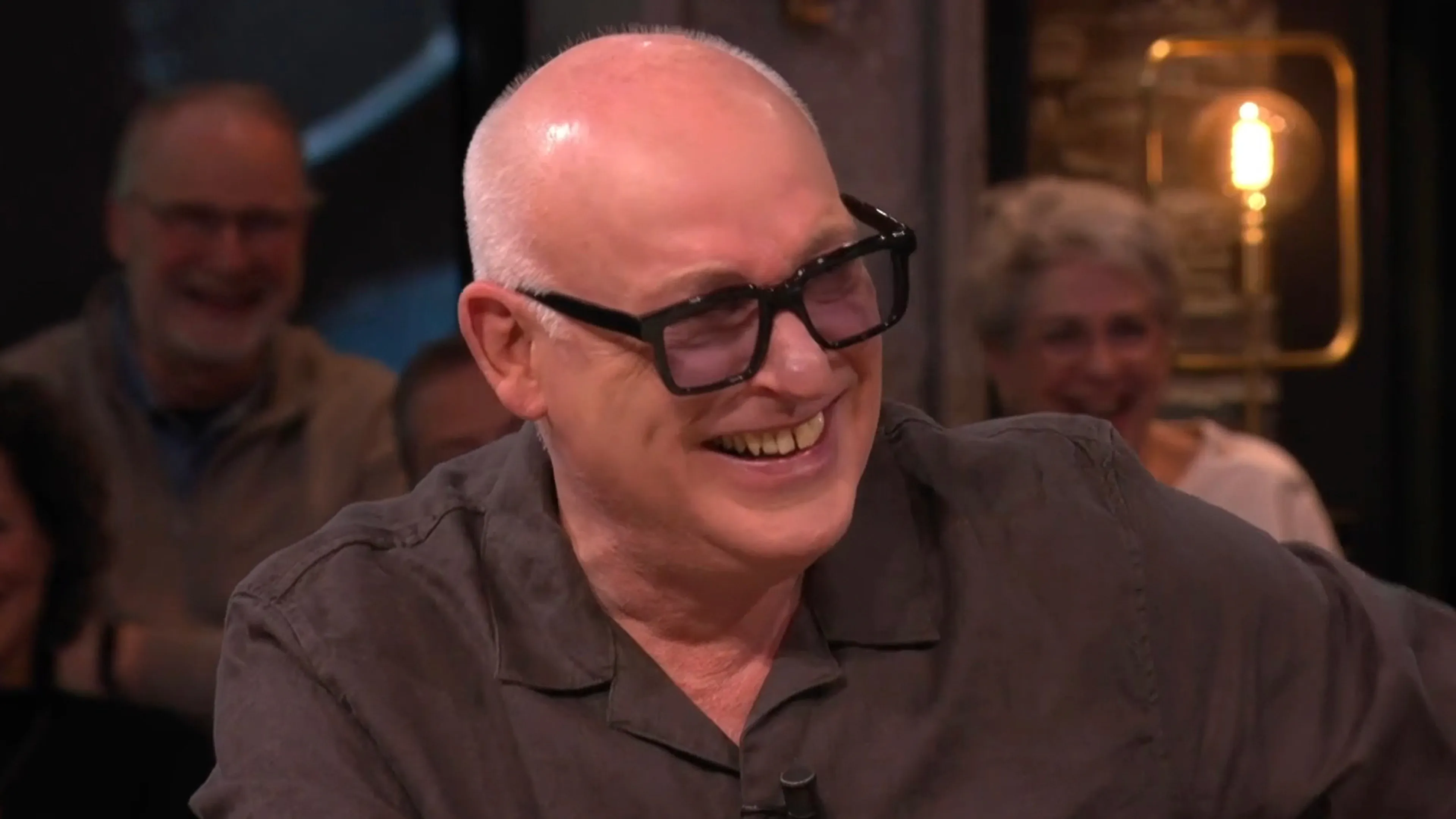 René van der Gijp reageert op zaak rond ‘masturberende burgemeester’: ‘Geef die man een lintje!’