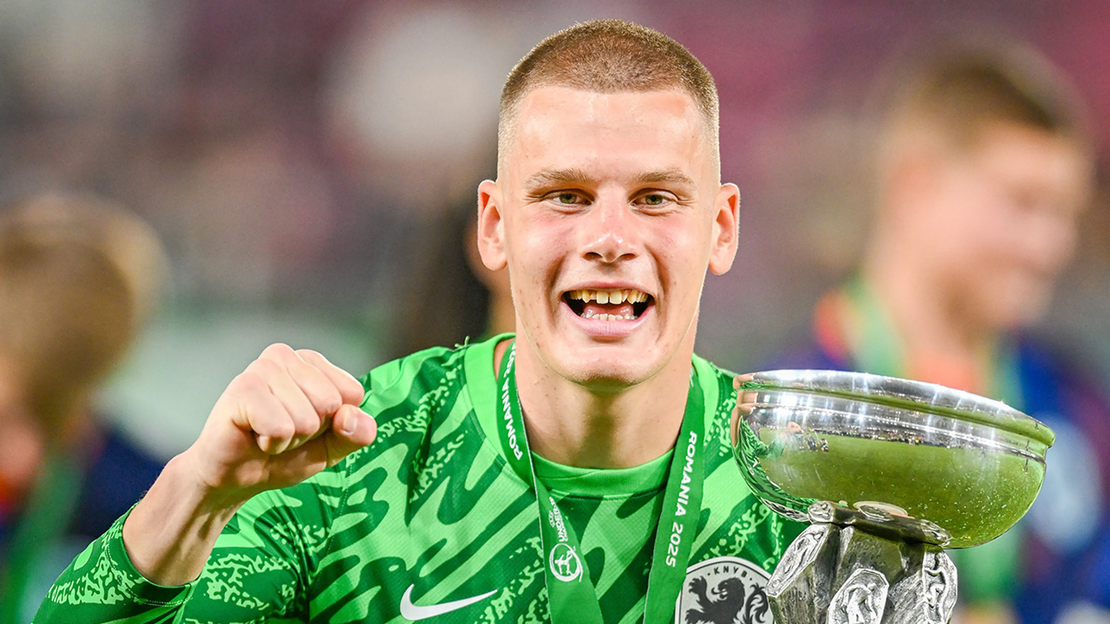 Ajax bevestigt komst van Europees kampioen Joeri Heerkens