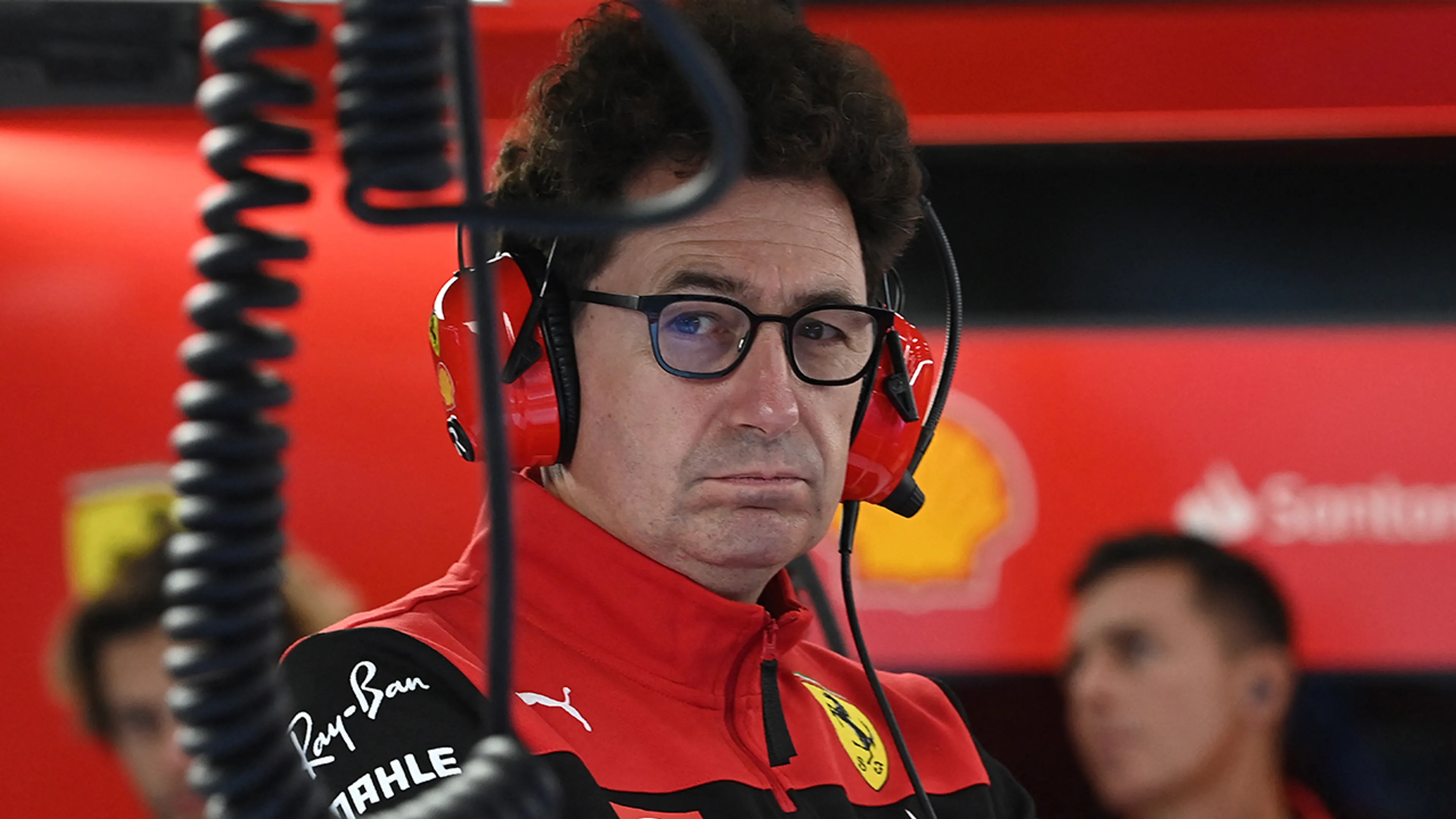 Teambaas Binotto vertrekt na 28 jaar bij Formule 1-team Ferrari