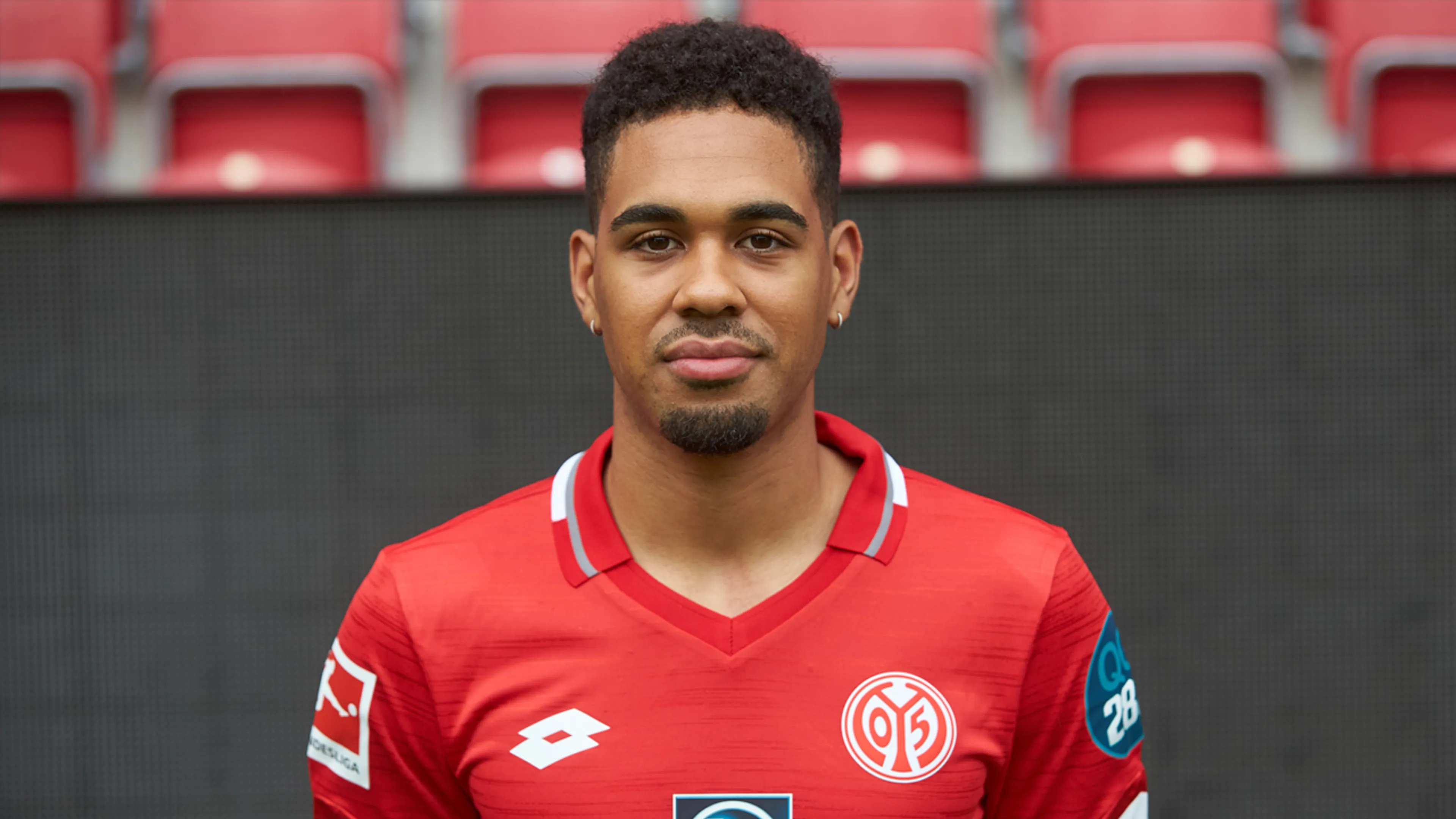 PSV neemt Phillipp Mwene transfervrij over van FSV Mainz