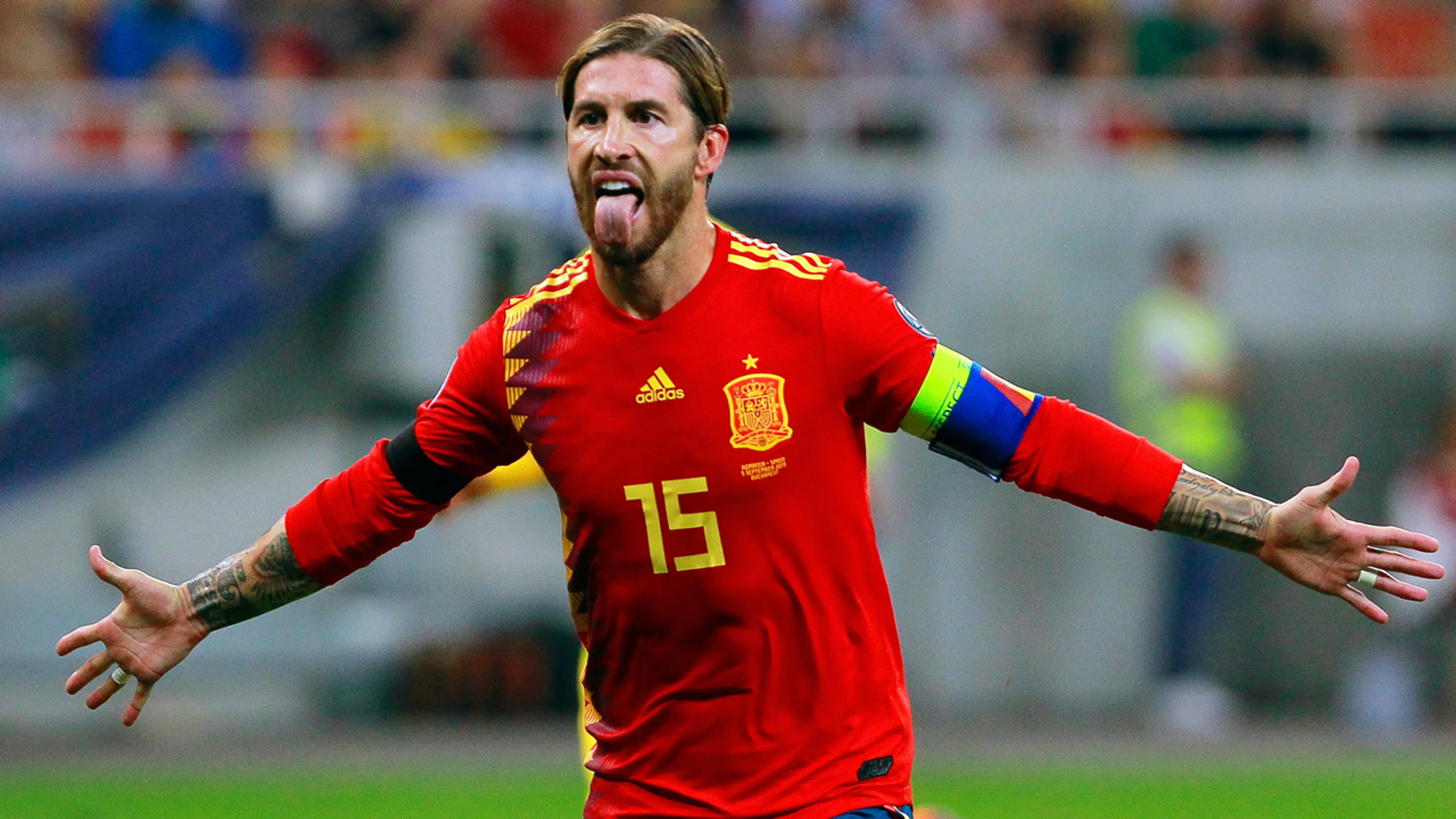 Ramos lost Casillas af als recordinternational van Spanje