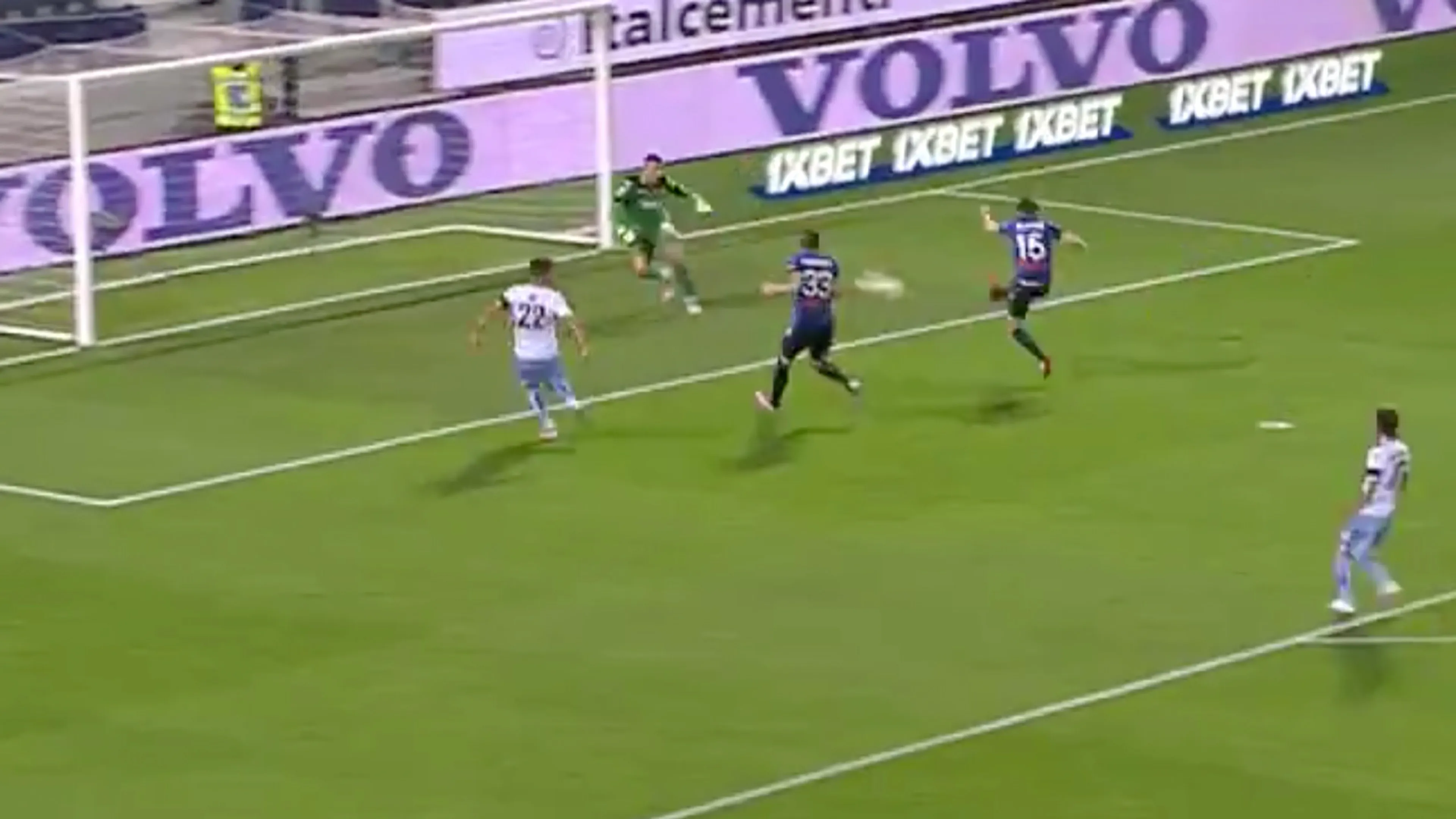 De Roon kan alweer lachen om eigen goal: 'One of These Days'