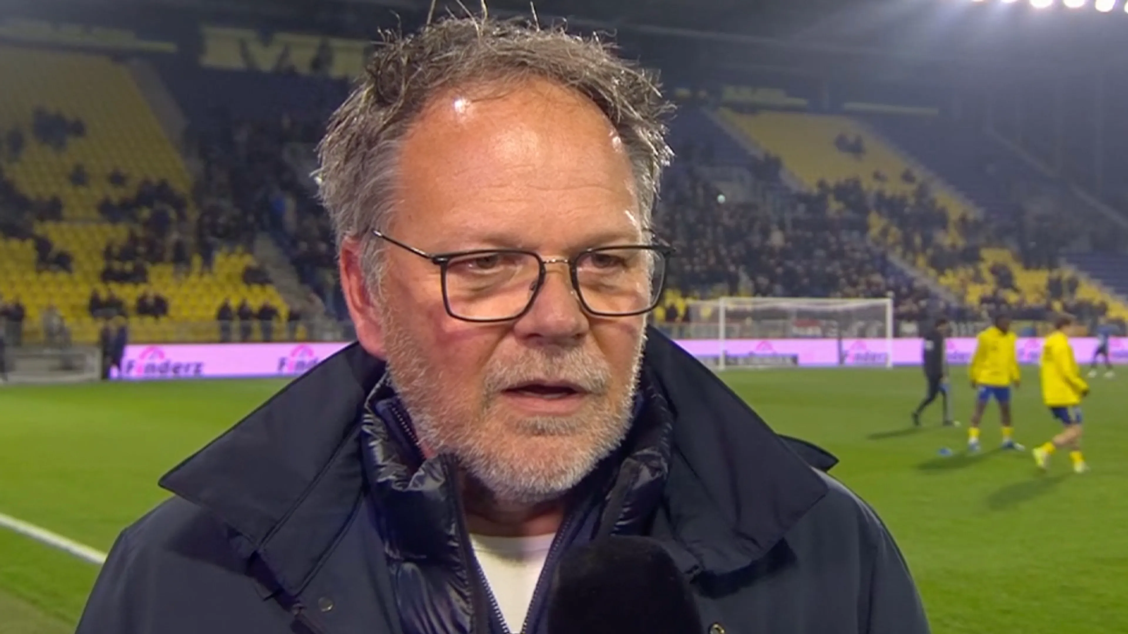Henk de Jong parkeert contractonderhandelingen met Cambuur: 'Mijn vrouw is ziek'