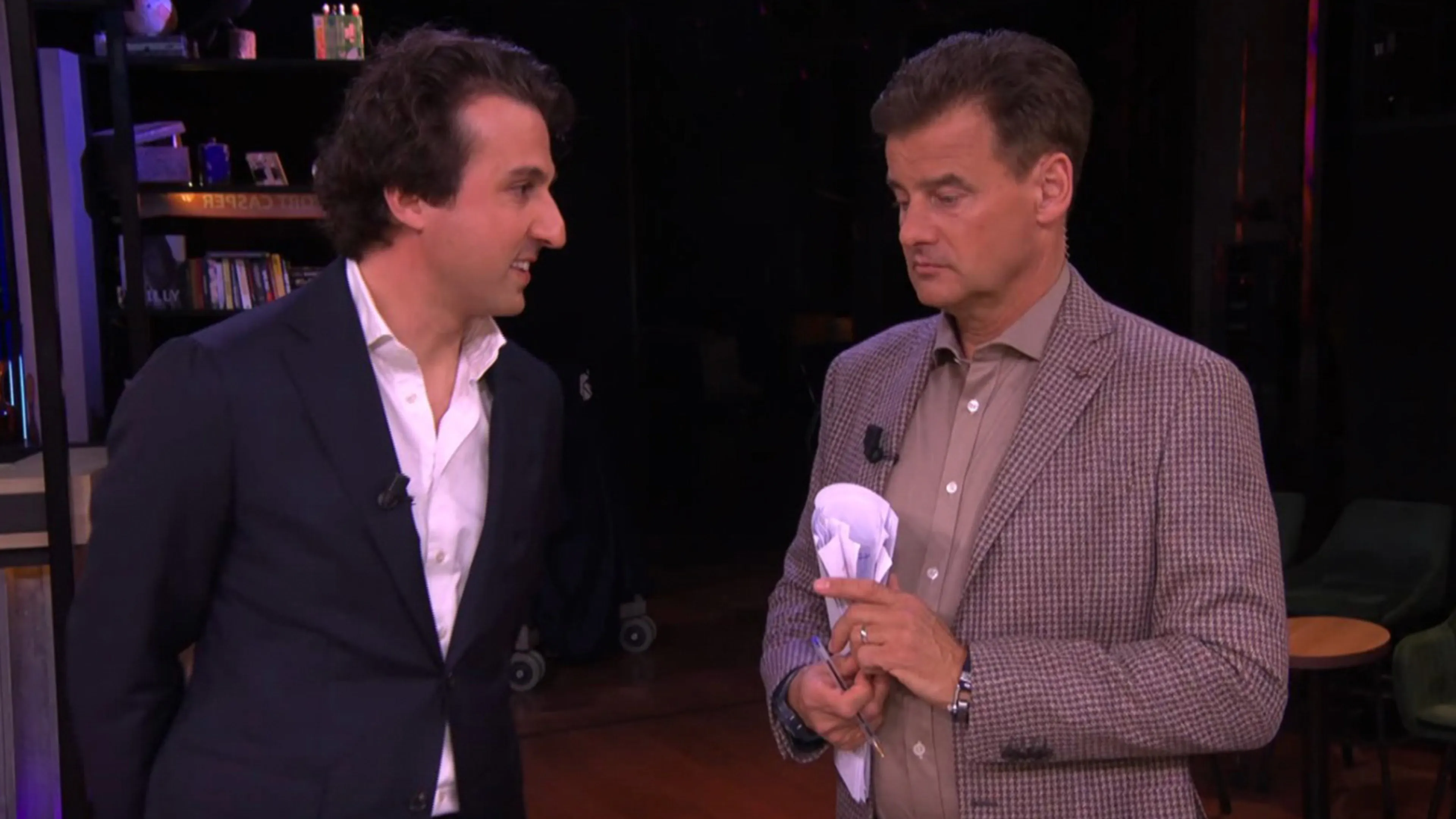 Wilfred Genee hoort sneer Jesse Klaver aan Johan Derksen: 'Dat had je moeten zeggen waar 'ie bij zat'