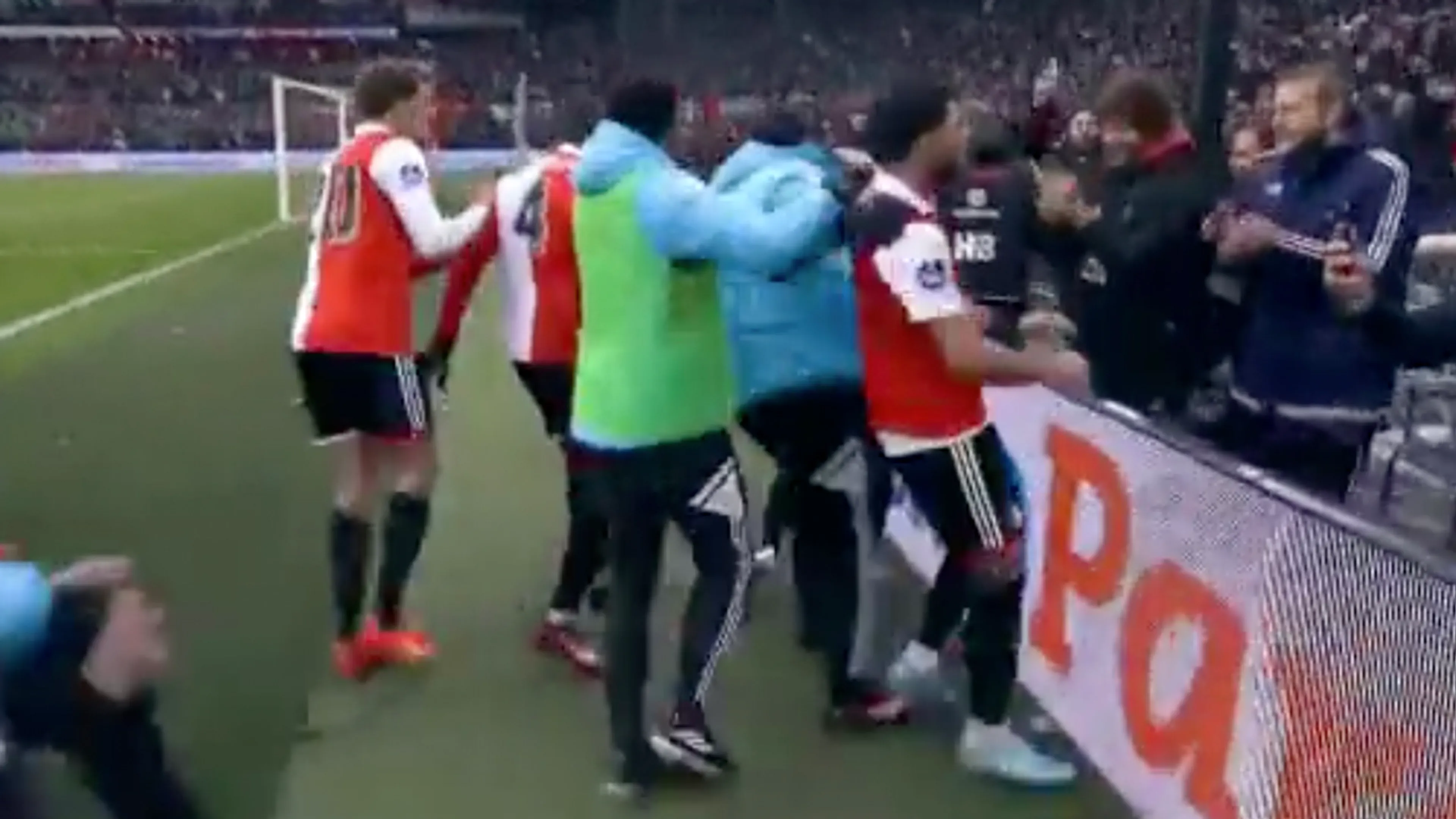 Videogoal: Paixão zet De Kuip in vuur en vlam met schitterende openingstreffer