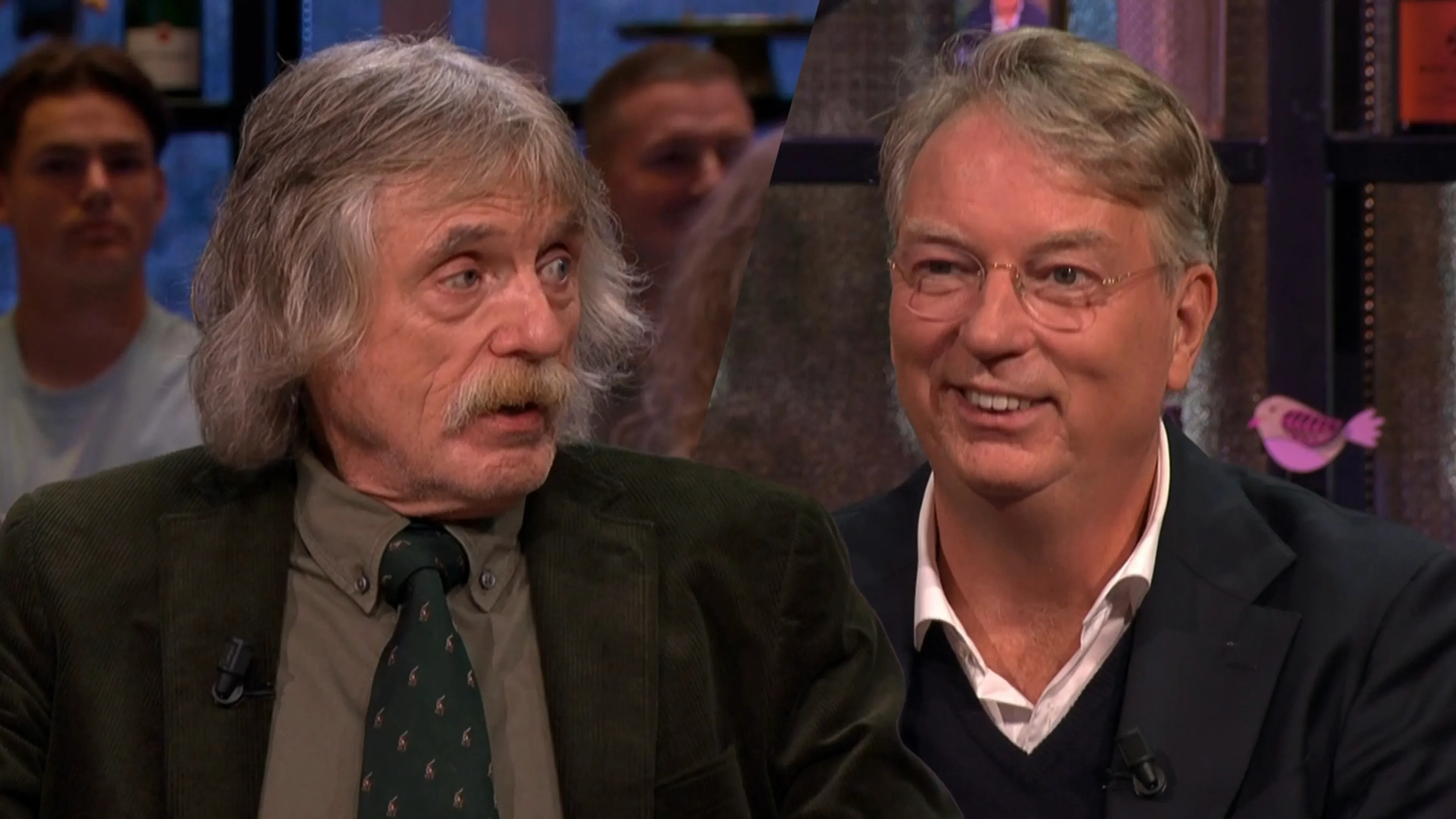 Johan Derksen onderbroken door Arend Jan Boekestijn: ‘Laatste keer, anders breken we z’n andere arm!’