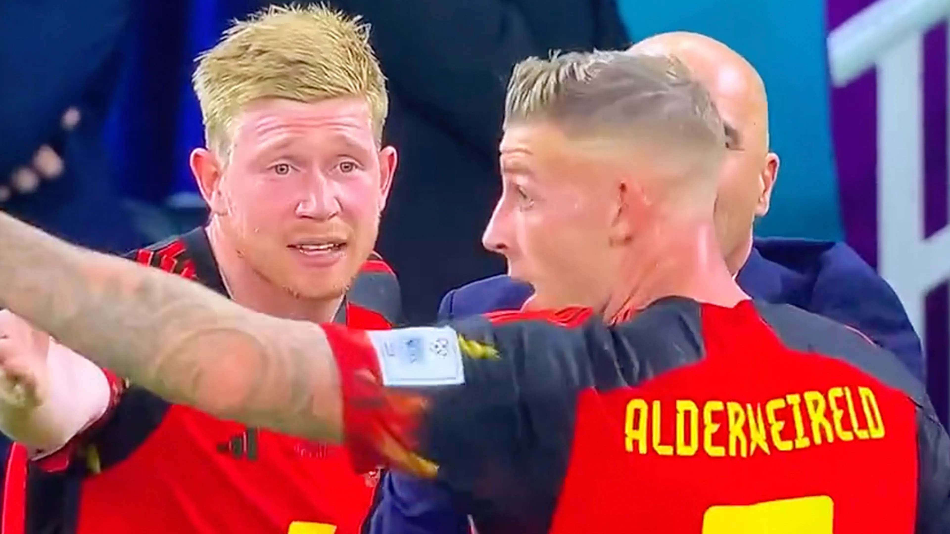 Video: De Bruyne en Alderweireld clashen op veld na doelpunt België