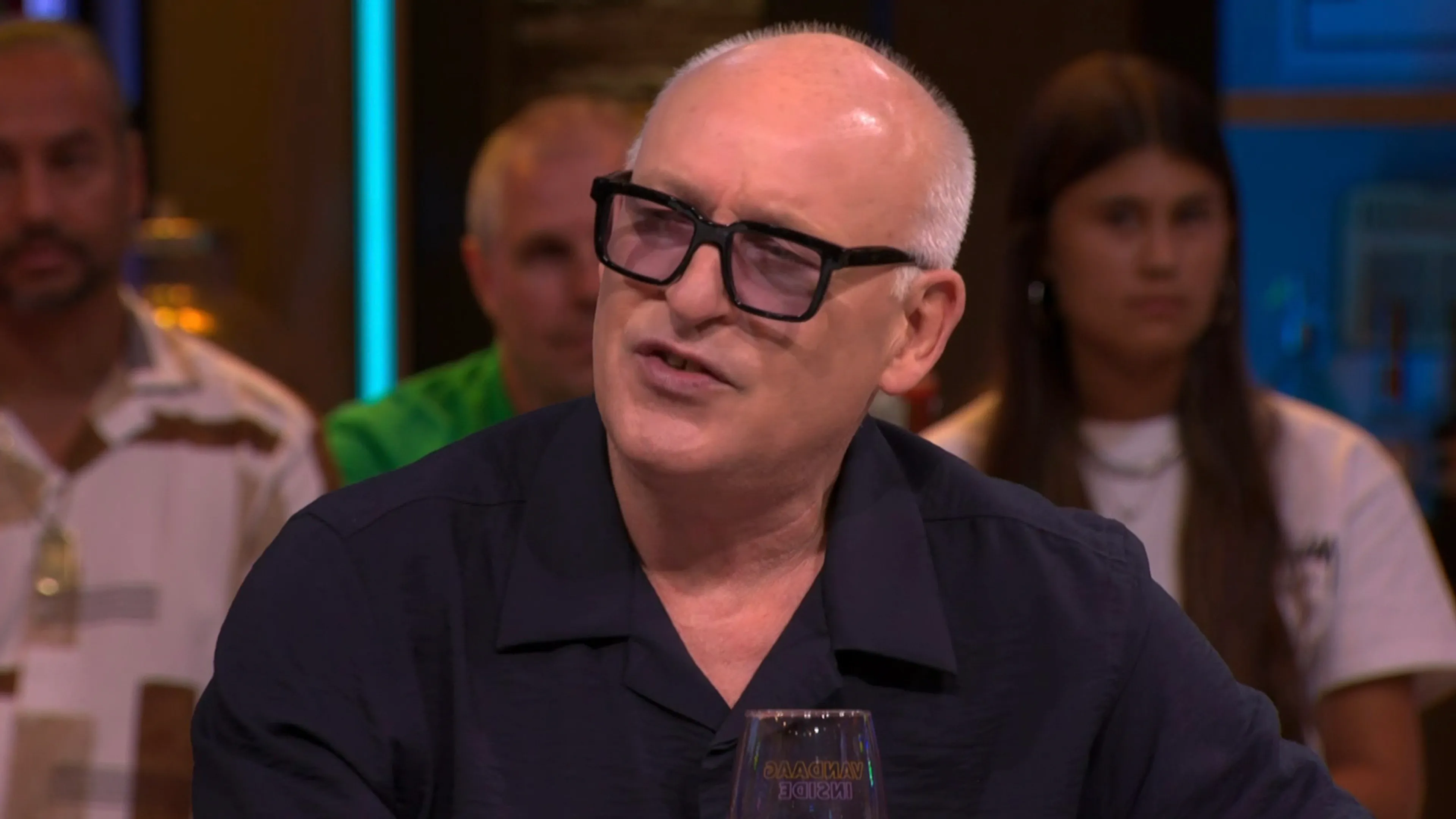René van der Gijp hekelt criticasters: 'Die snappen er écht geen ene k*t van!'