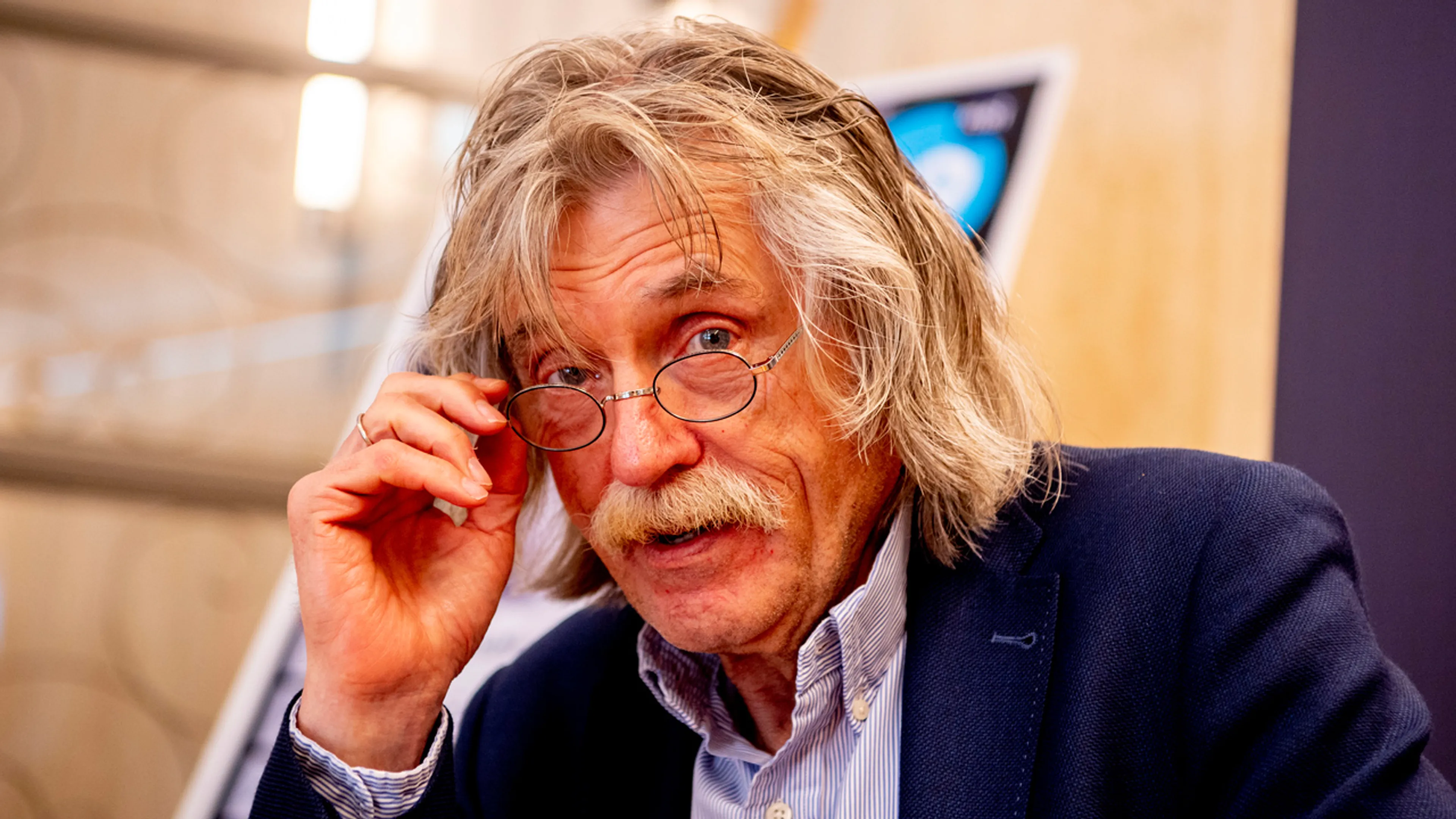 Johan Derksen opnieuw hoog in lijst met invloedrijke mensen in de media
