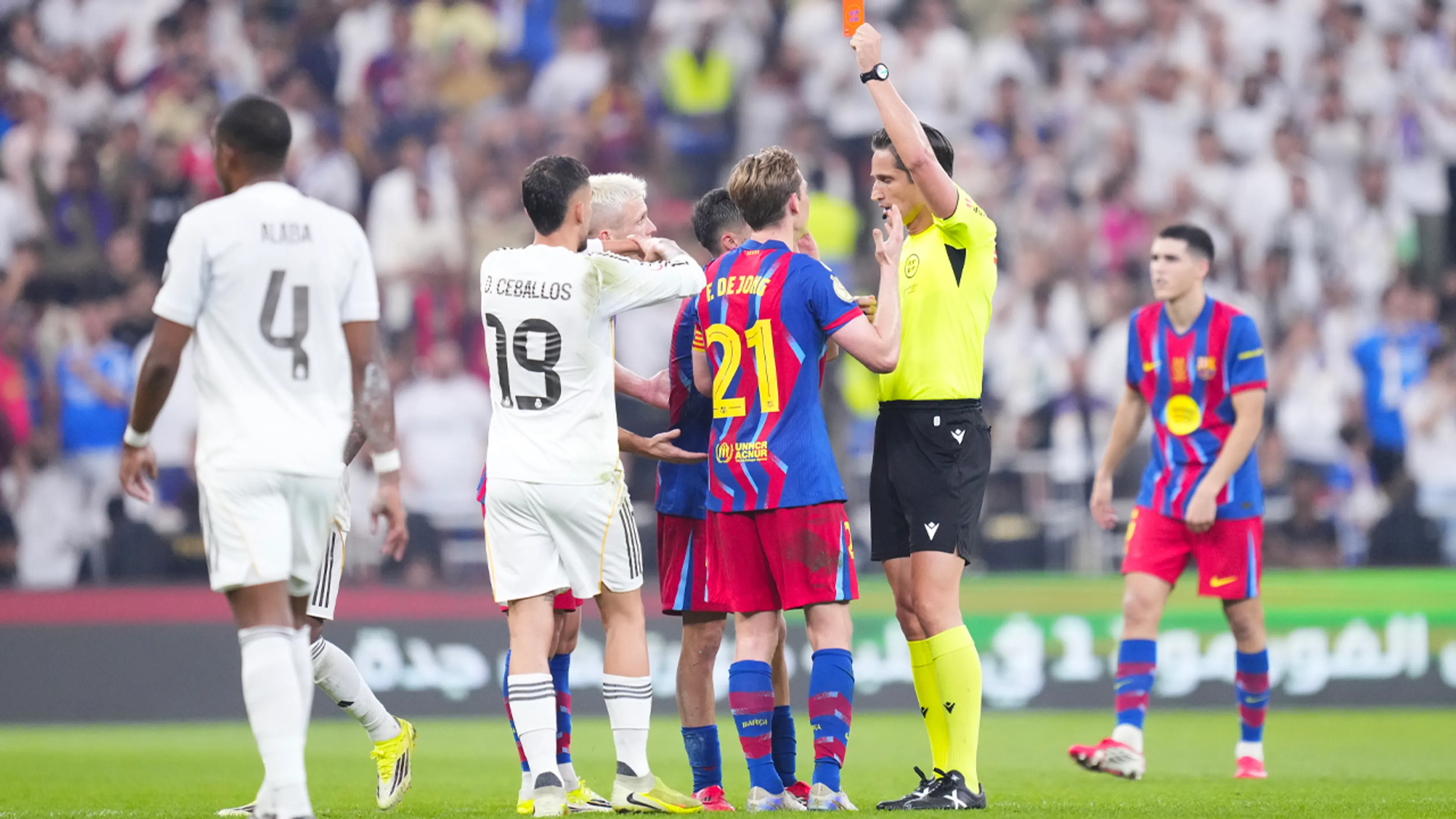 Frenkie de Jong kent schorsing na rode kaart tegen Real Madrid