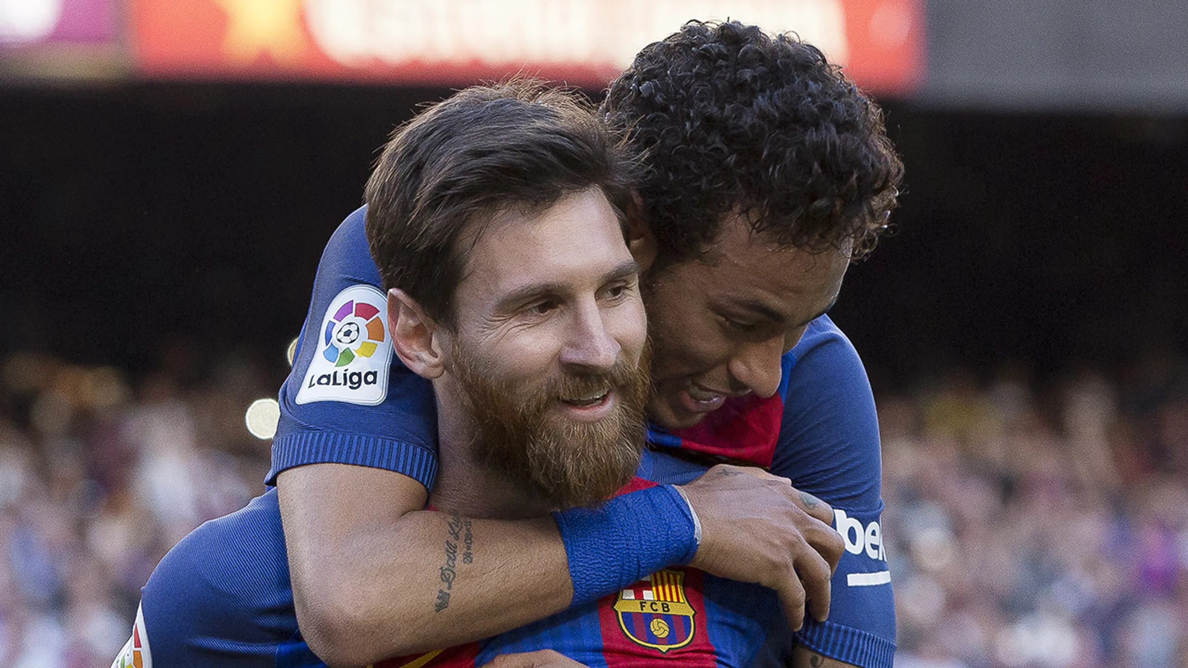 Neymar viert komst van Messi naar PSG: 'Weer samen!'