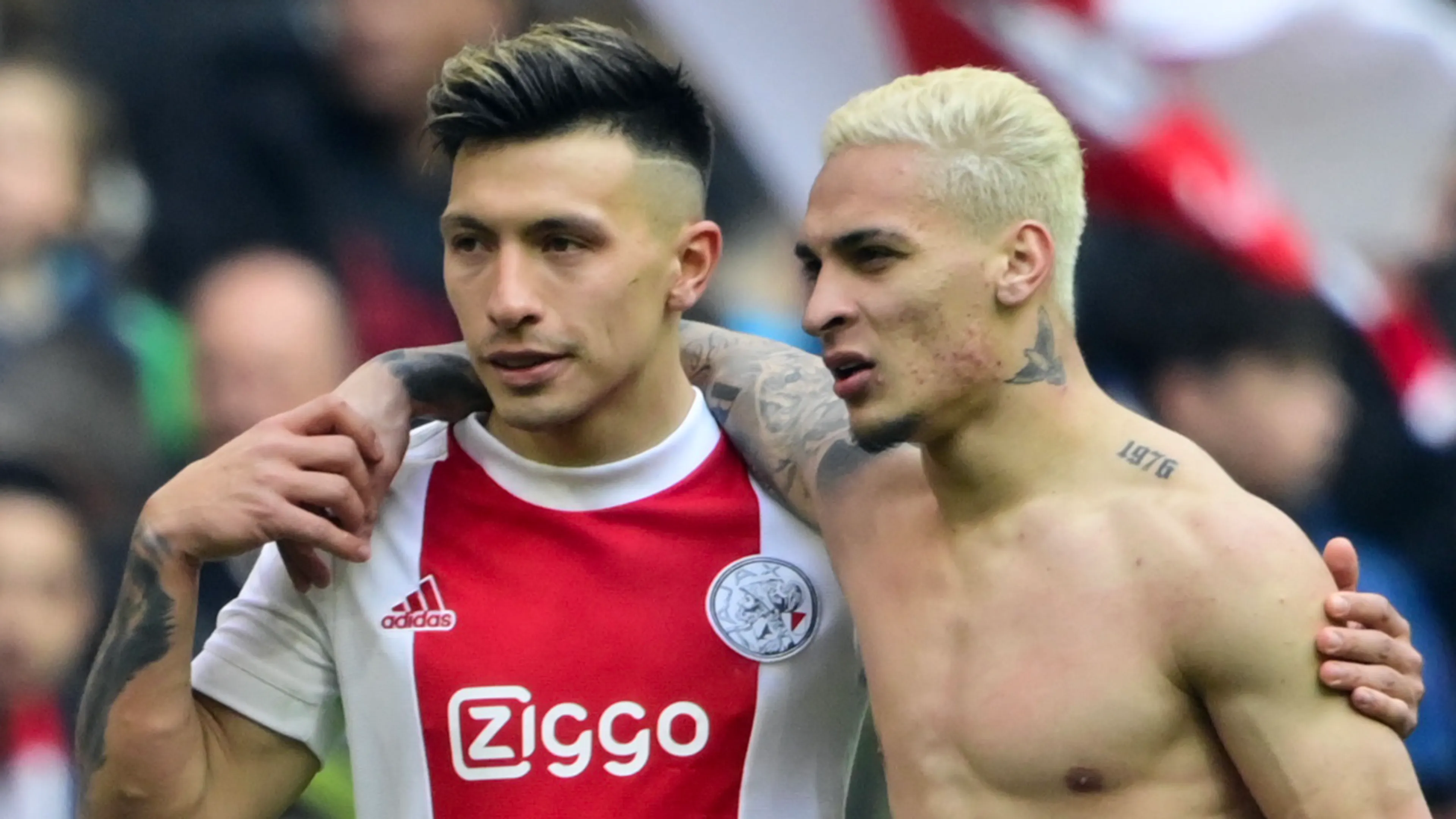Ajax moet Gravenberch, Martínez, Schuurs en Antony rest van het seizoen missen