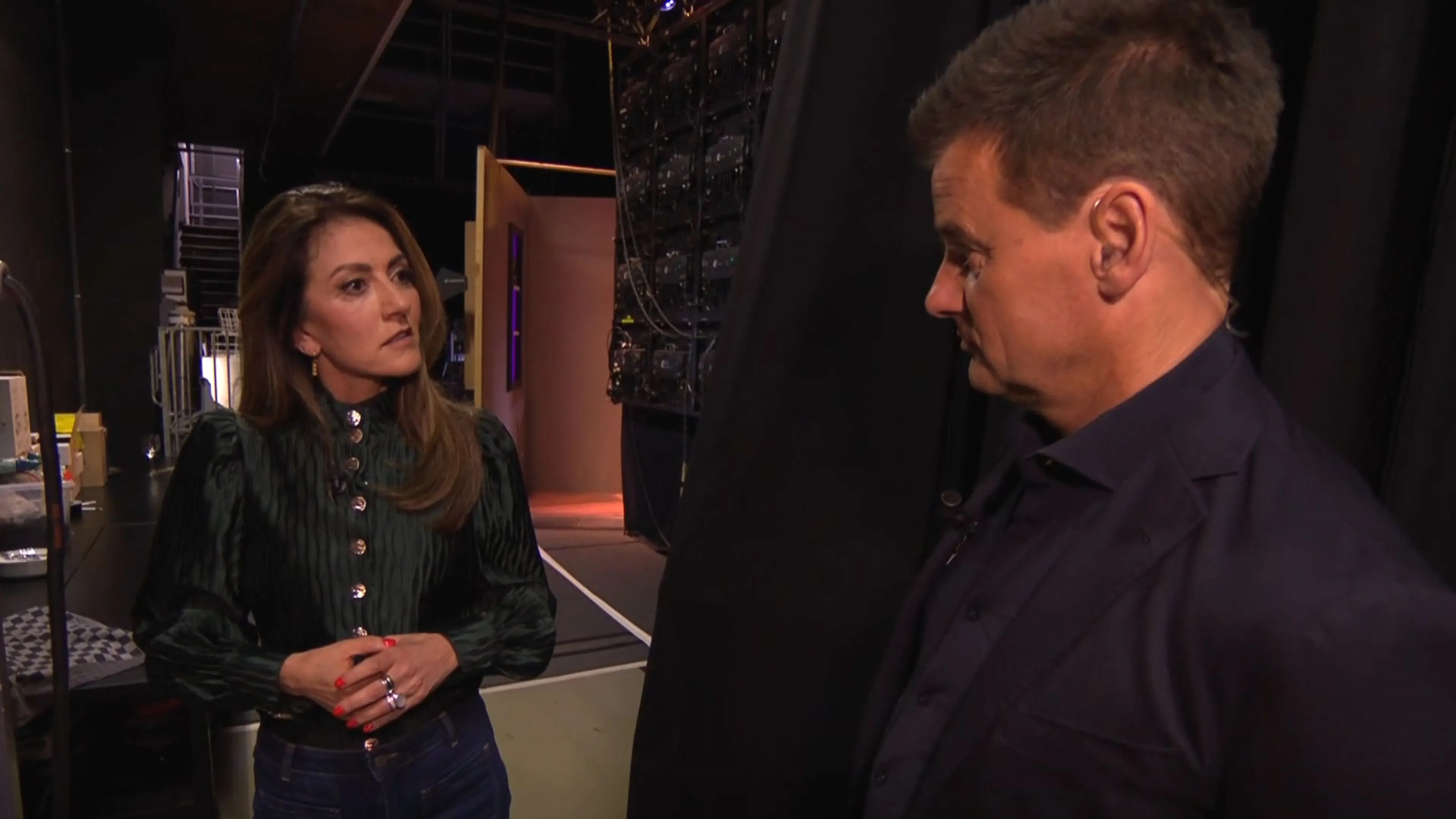 Dilan Yeşilgöz tegen Wilfred: 'Wat een rare vraag? Dit ga ik niet doen!'
