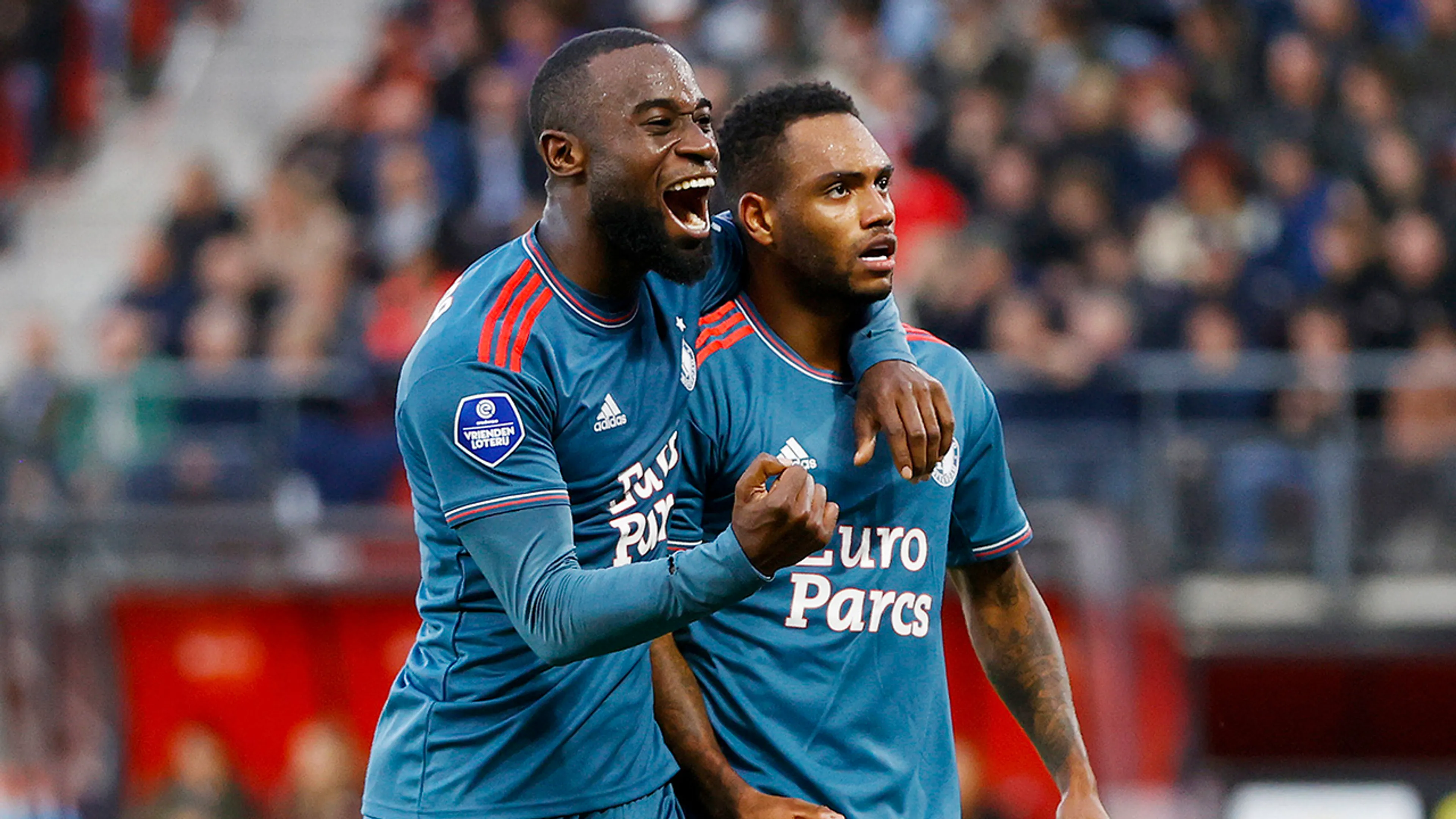 Feyenoord boekt knappe overwinning op bezoek bij AZ