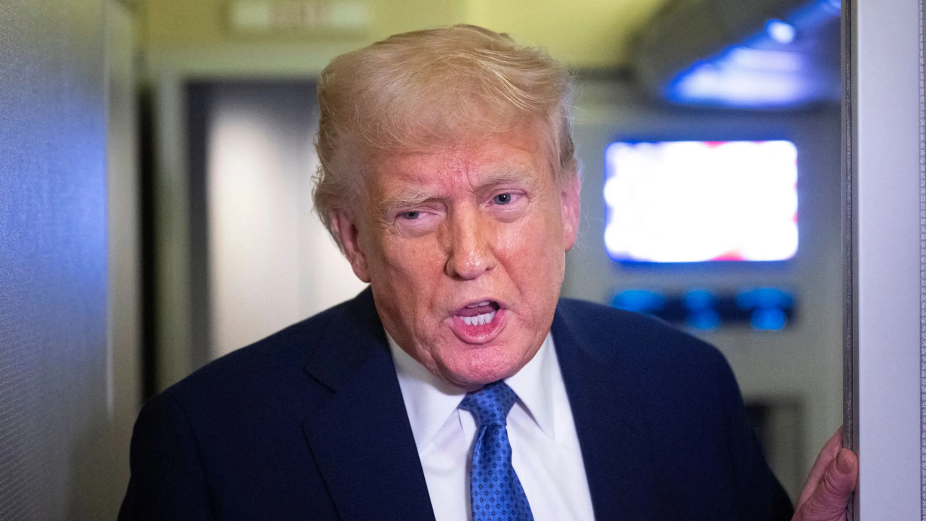 Trump spreekt dinsdag met Poetin over beëindigen oorlog: 'Denk dat we een goede kans maken'