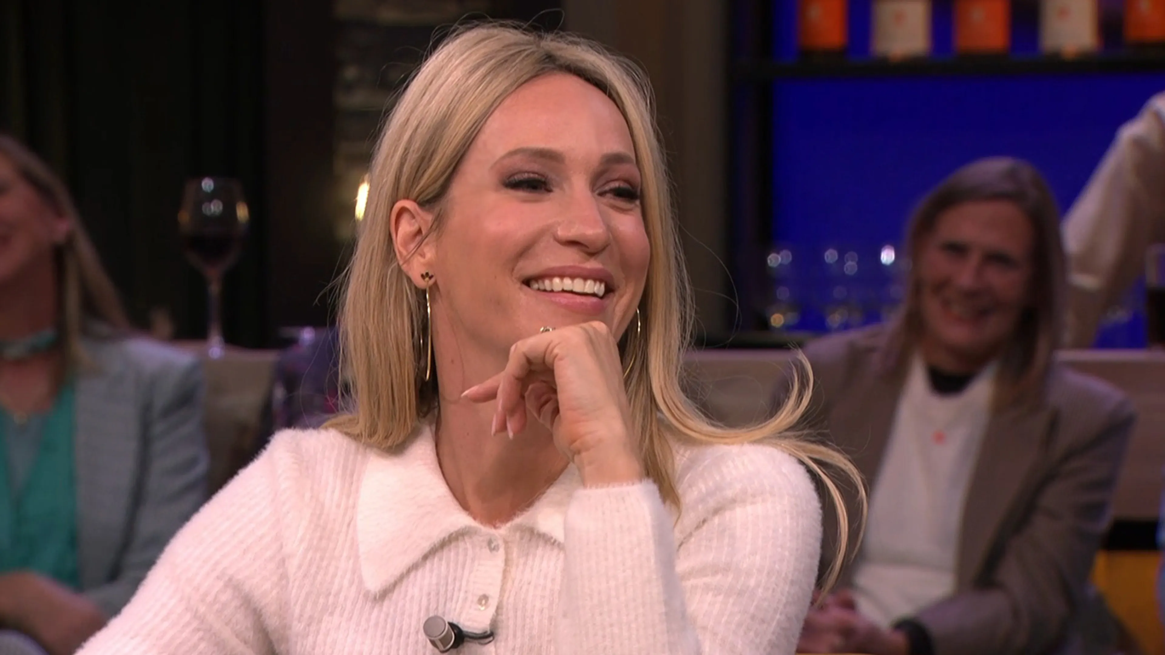 Hélène Hendriks vrijdagavond aan tafel bij Vandaag Inside!